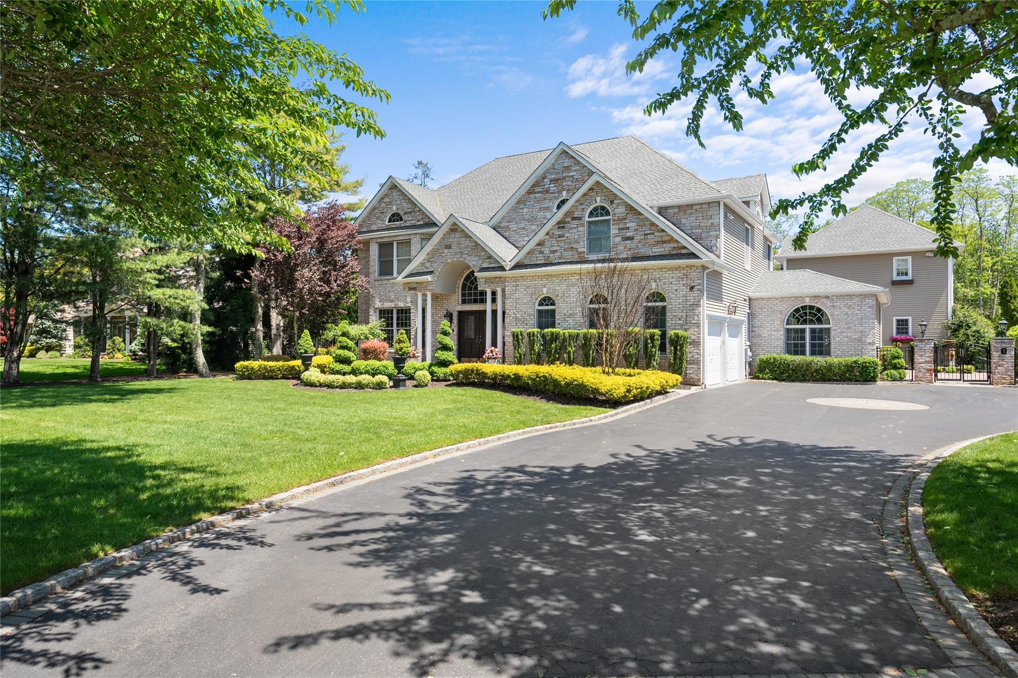 Single Family Crick Holly  Suffolk County, NY 11730, MLS-867363-33