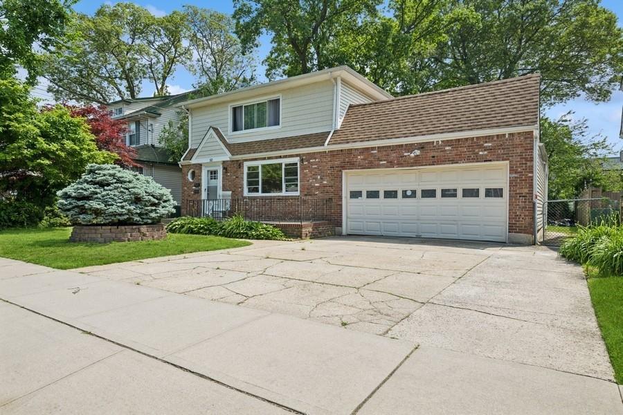 Single Family Christabel  Nassau County, NY 11563, MLS-867371-2