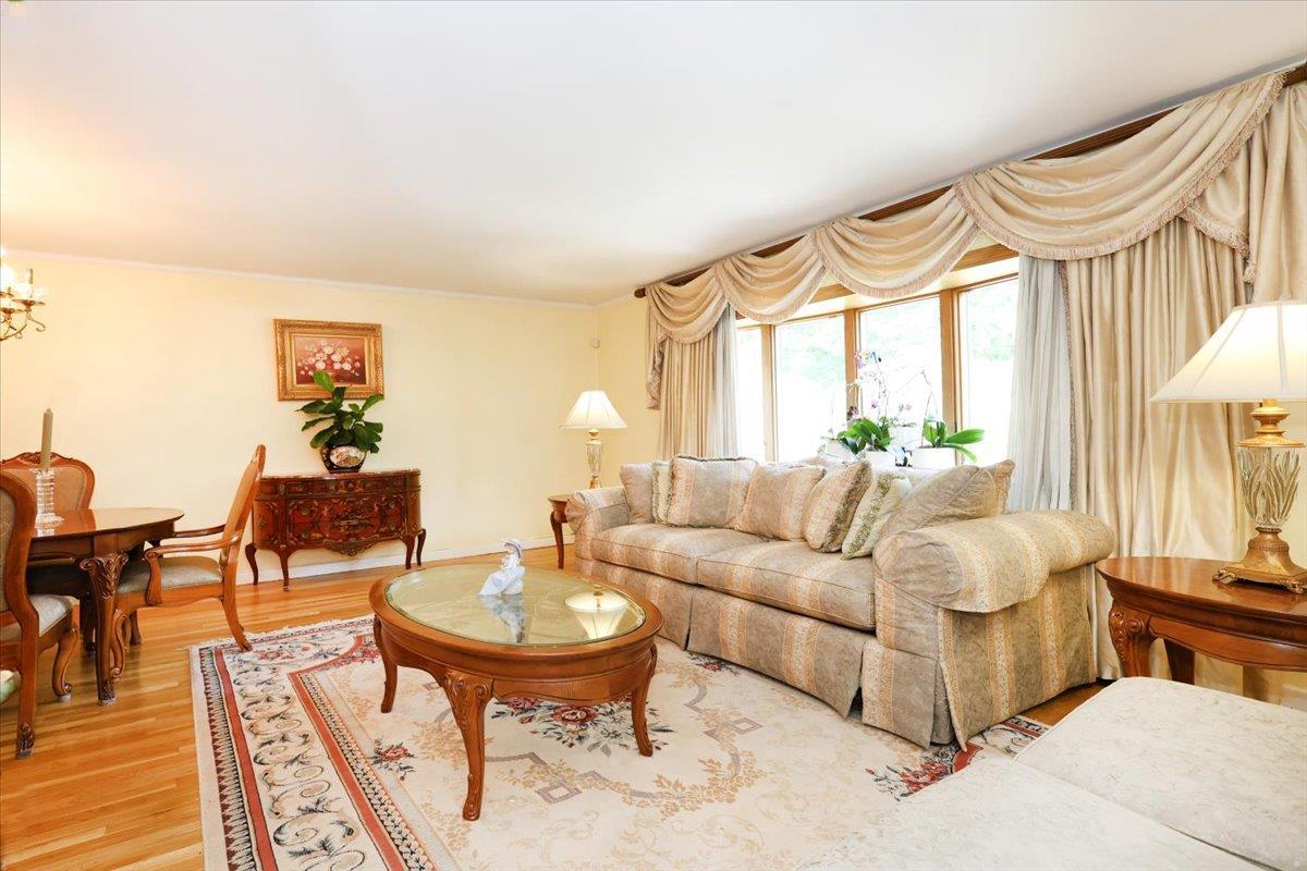 Single Family Deepdale  Queens, NY 11362, MLS-867385-10