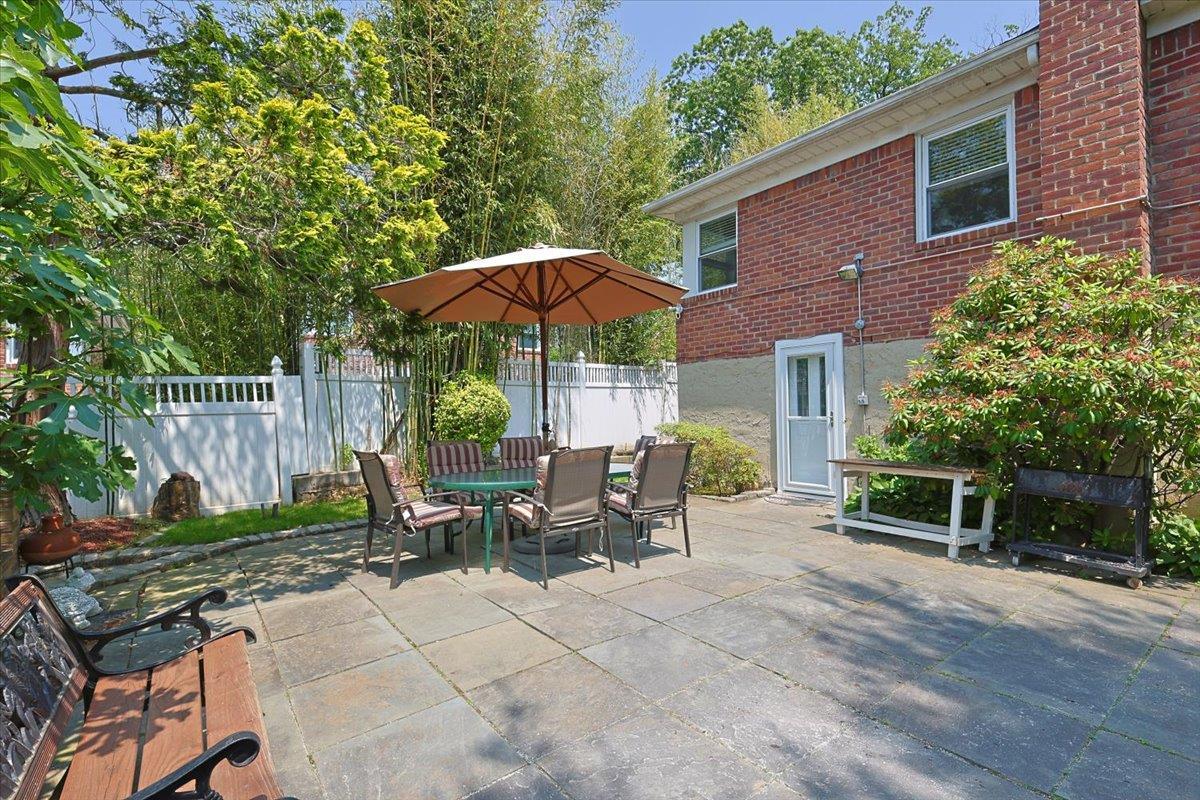 Single Family Deepdale  Queens, NY 11362, MLS-867385-27