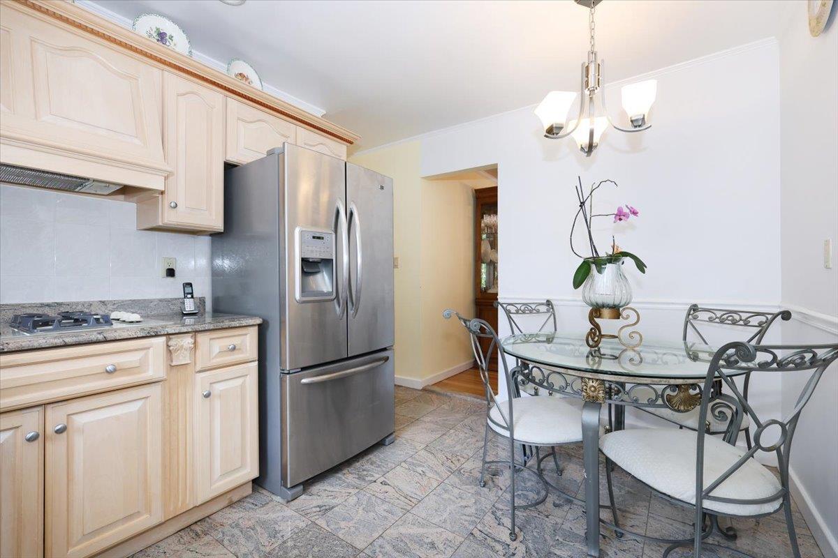 Single Family Deepdale  Queens, NY 11362, MLS-867385-5