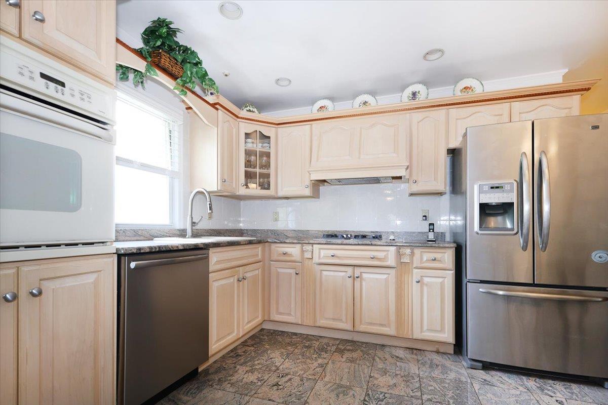 Single Family Deepdale  Queens, NY 11362, MLS-867385-6