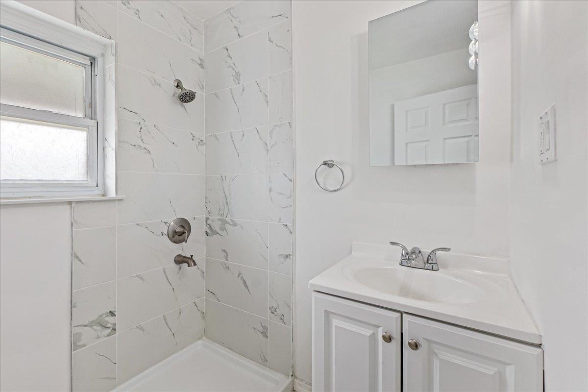 Single Family 219th  Bronx, NY 10469, MLS-867404-14