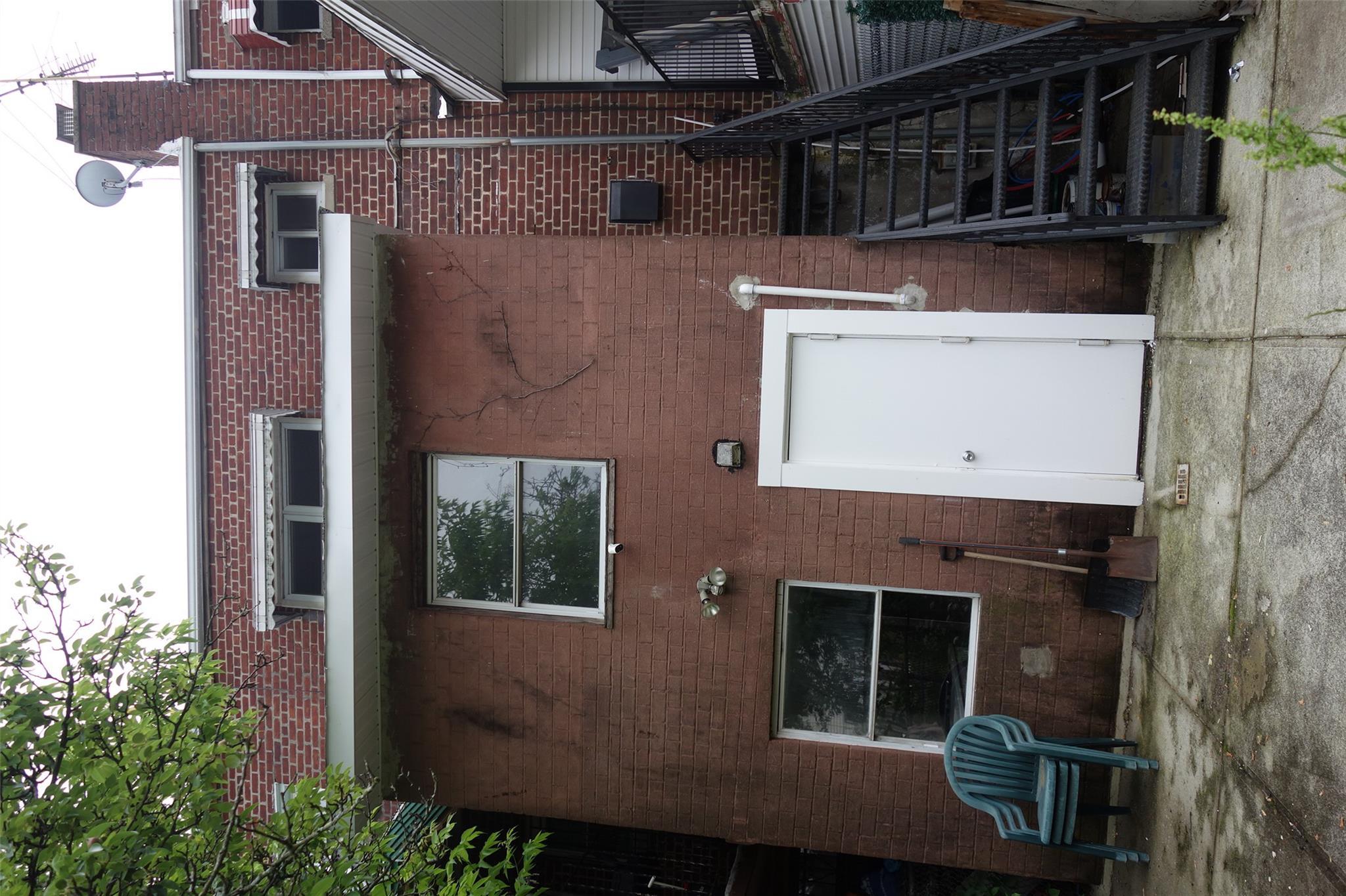 Single Family 219th  Bronx, NY 10469, MLS-867404-23