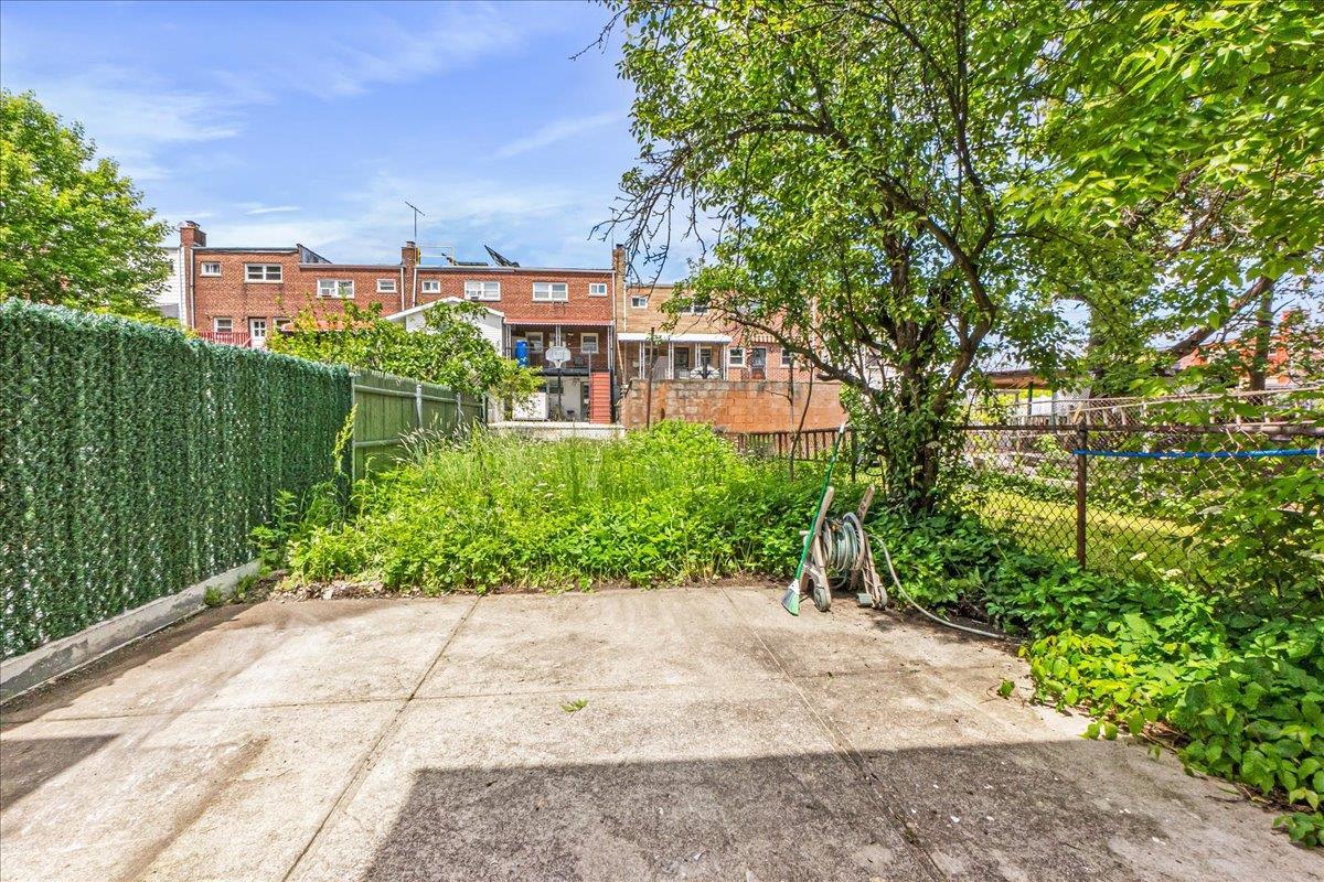 Single Family 219th  Bronx, NY 10469, MLS-867404-24