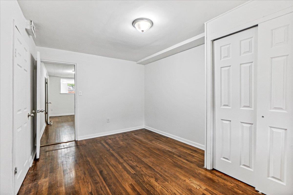 Single Family 219th  Bronx, NY 10469, MLS-867404-3