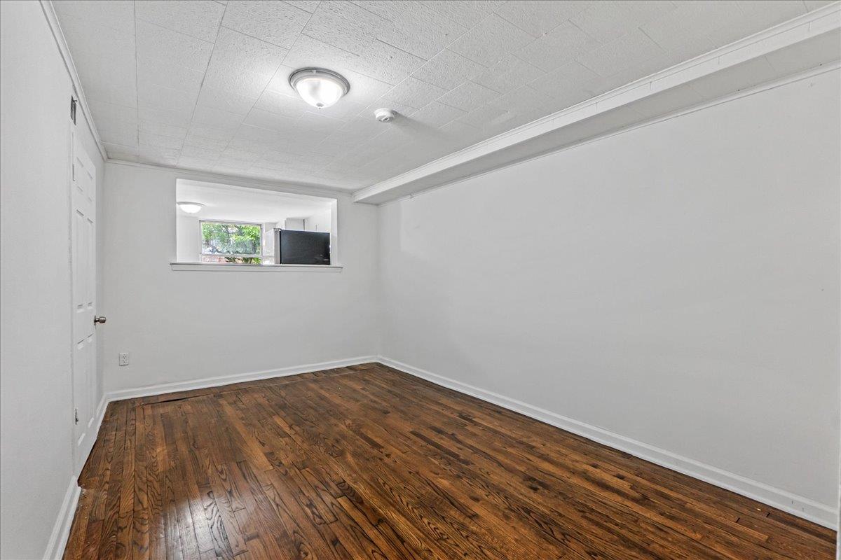 Single Family 219th  Bronx, NY 10469, MLS-867404-4