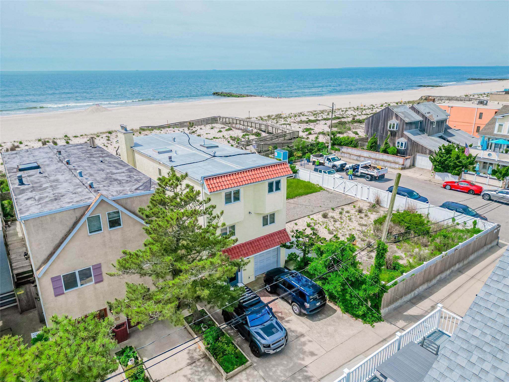 Single Family Oceanfront  Nassau County, NY 11561, MLS-867408-2