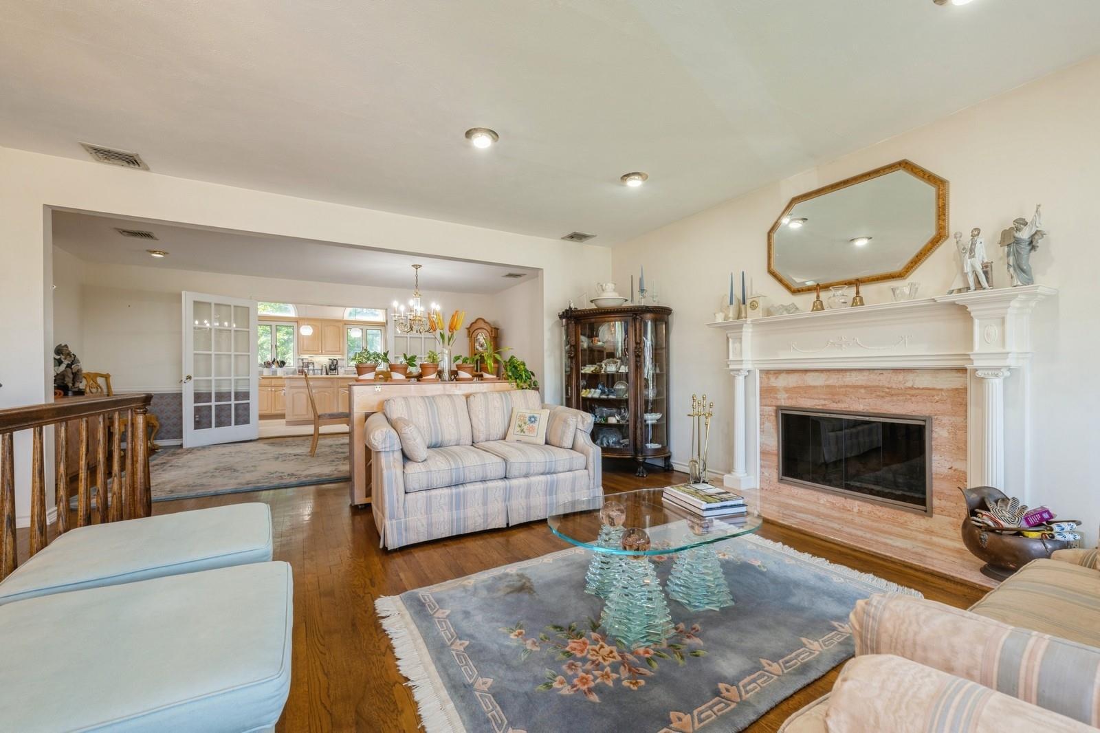 Single Family Cadillac  Nassau County, NY 11554, MLS-867421-3