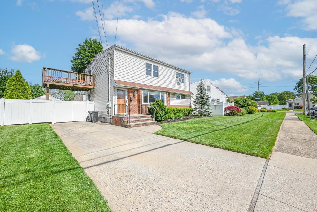 Single Family Durham  Nassau County, NY 11554, MLS-867429-2