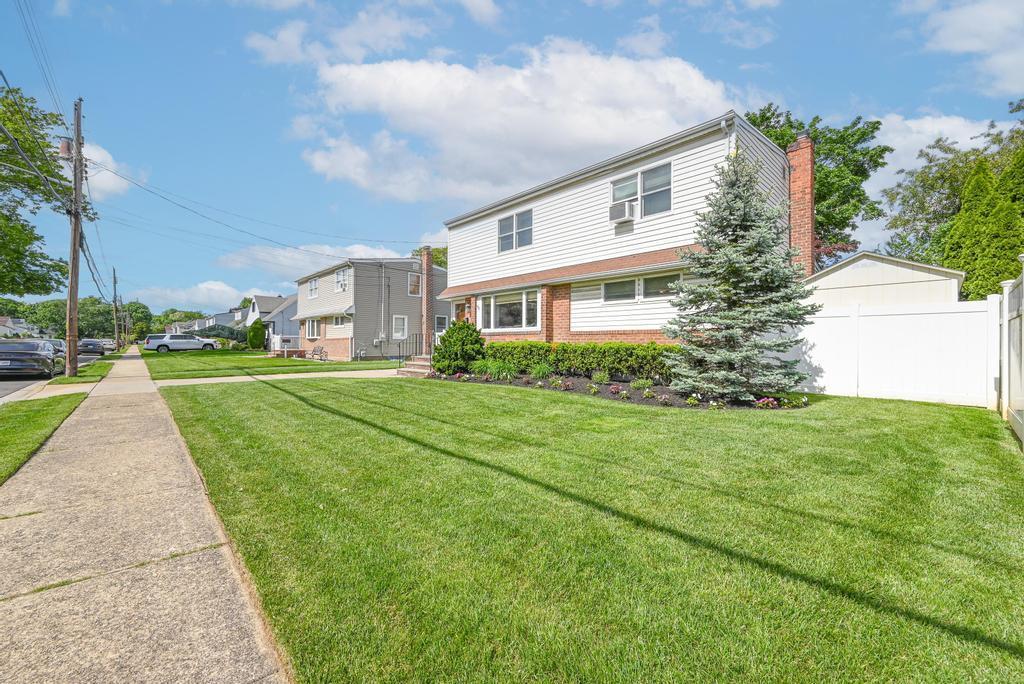 Single Family Durham  Nassau County, NY 11554, MLS-867429-3
