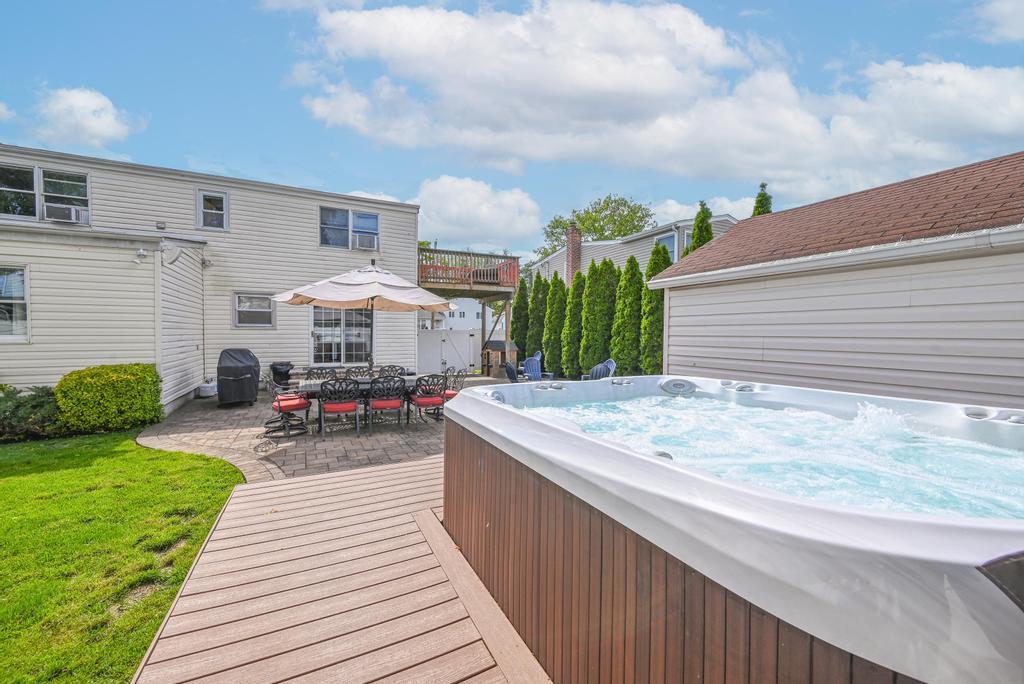 Single Family Durham  Nassau County, NY 11554, MLS-867429-6