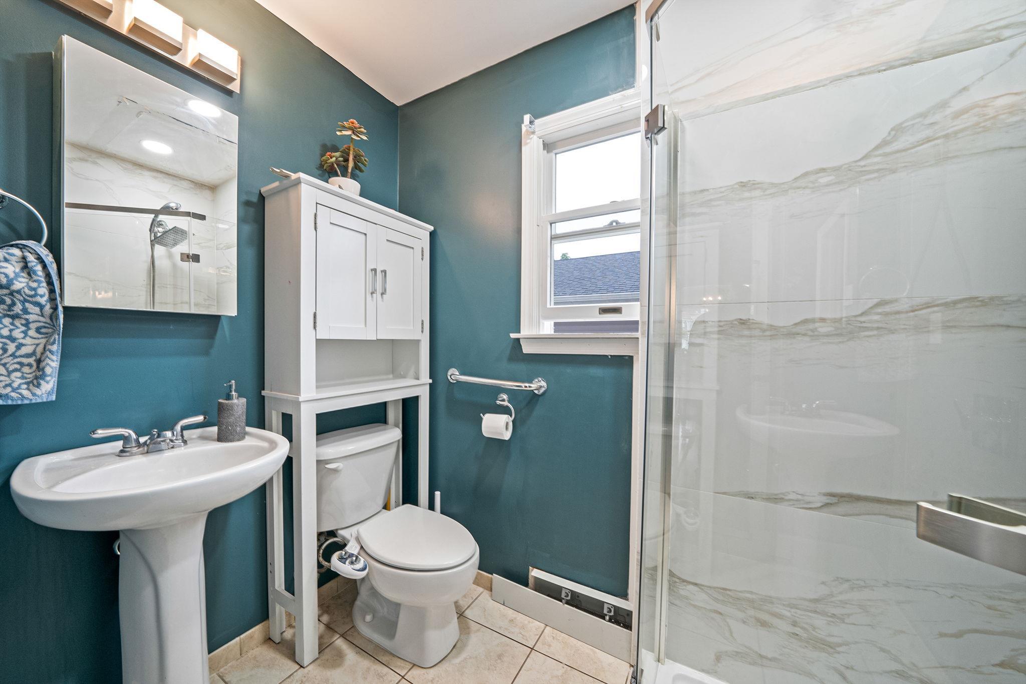 Single Family 7th  Suffolk County, NY 11729, MLS-867436-21