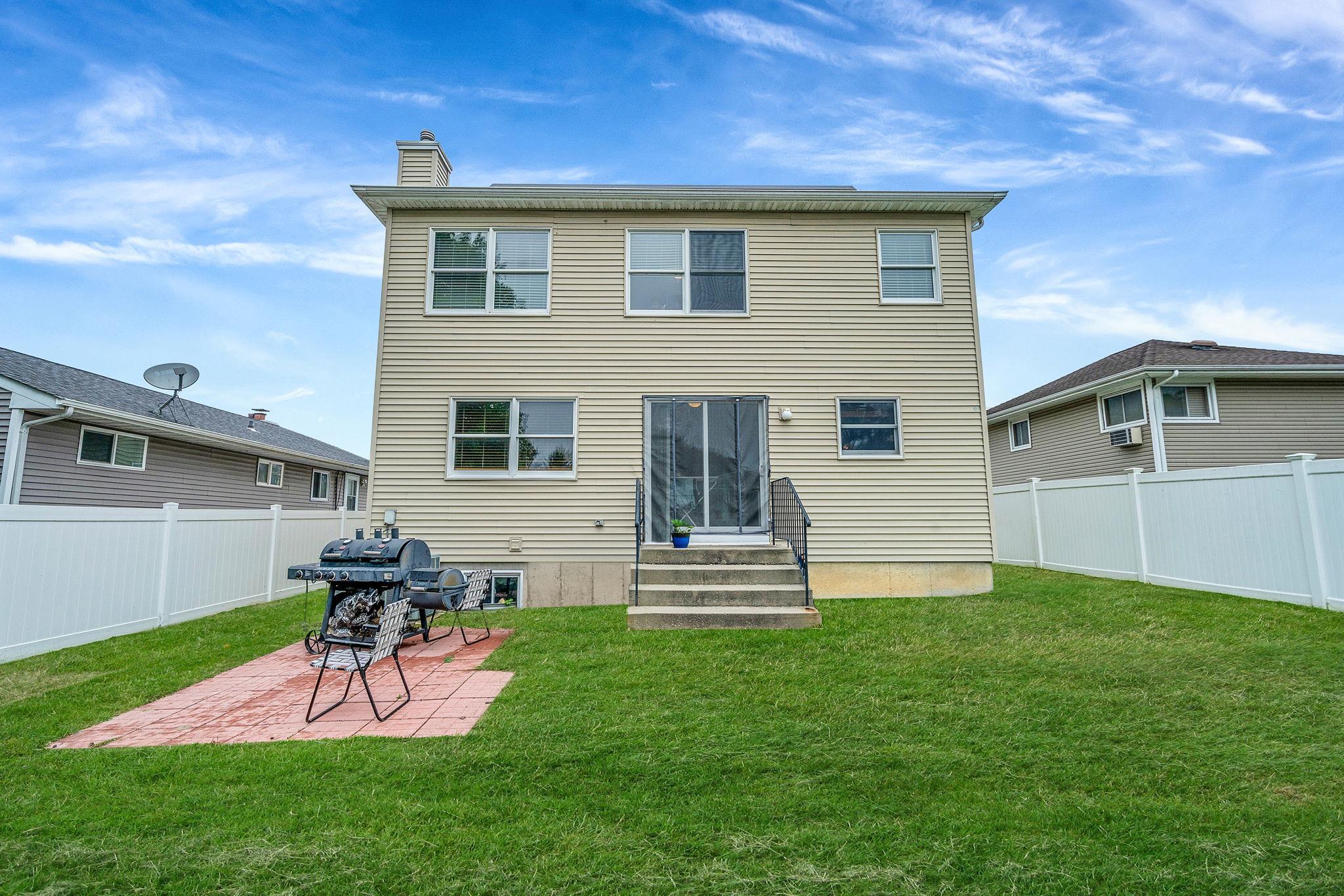 Single Family 7th  Suffolk County, NY 11729, MLS-867436-30