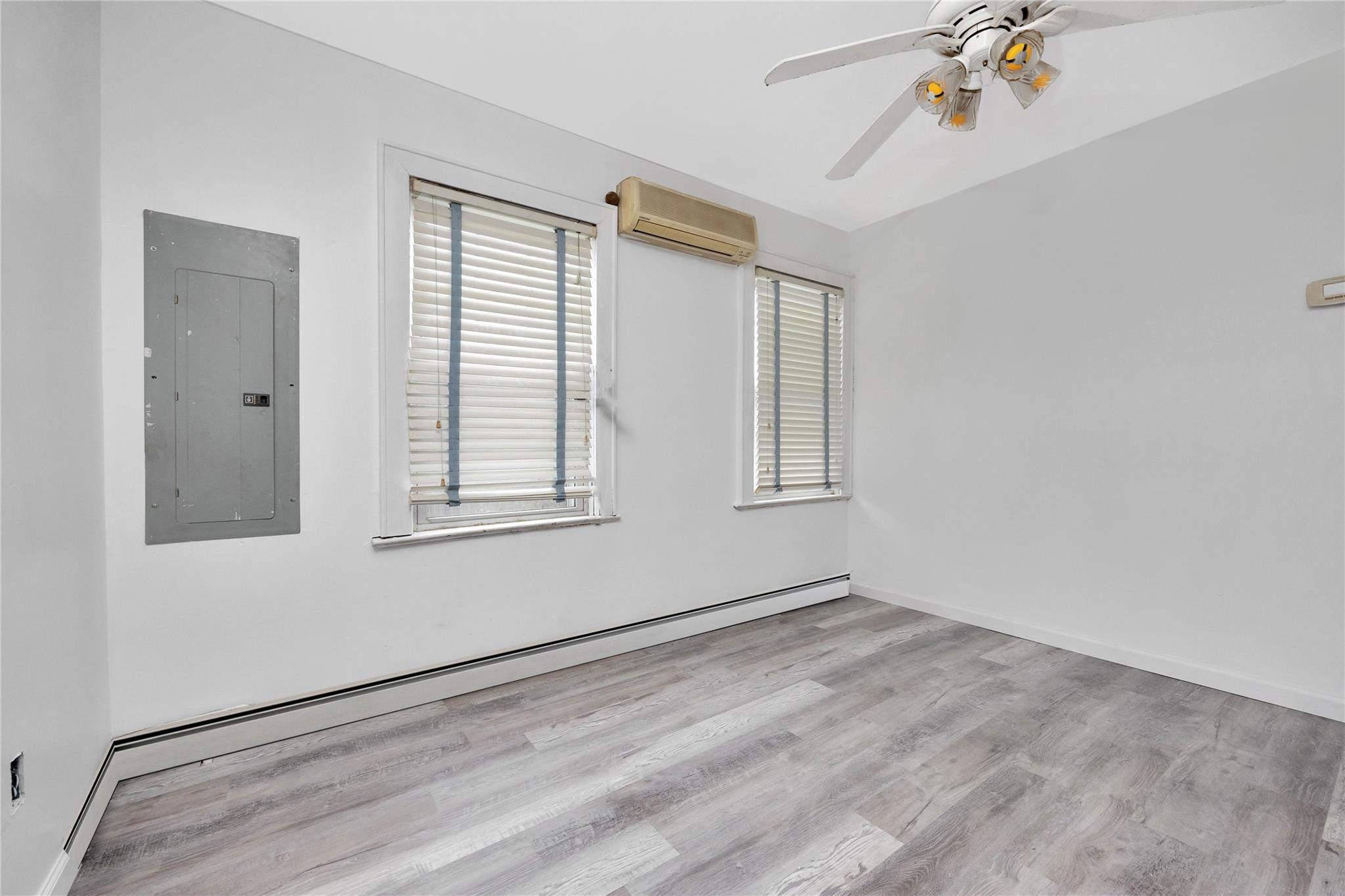 Single Family Naomi  Nassau County, NY 11783, MLS-867444-10