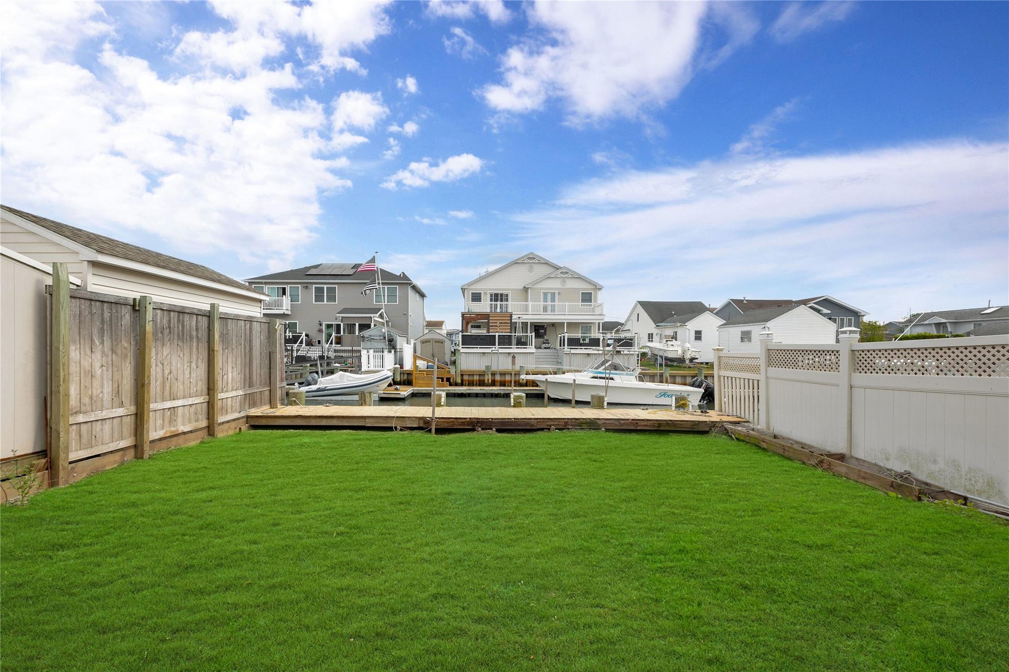 Single Family Naomi  Nassau County, NY 11783, MLS-867444-5