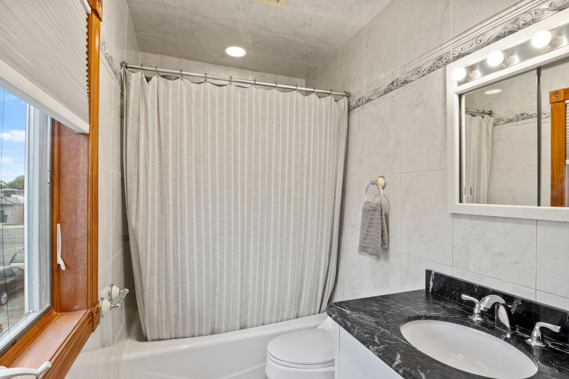 Single Family Evans  Nassau County, NY 11507, MLS-867446-21