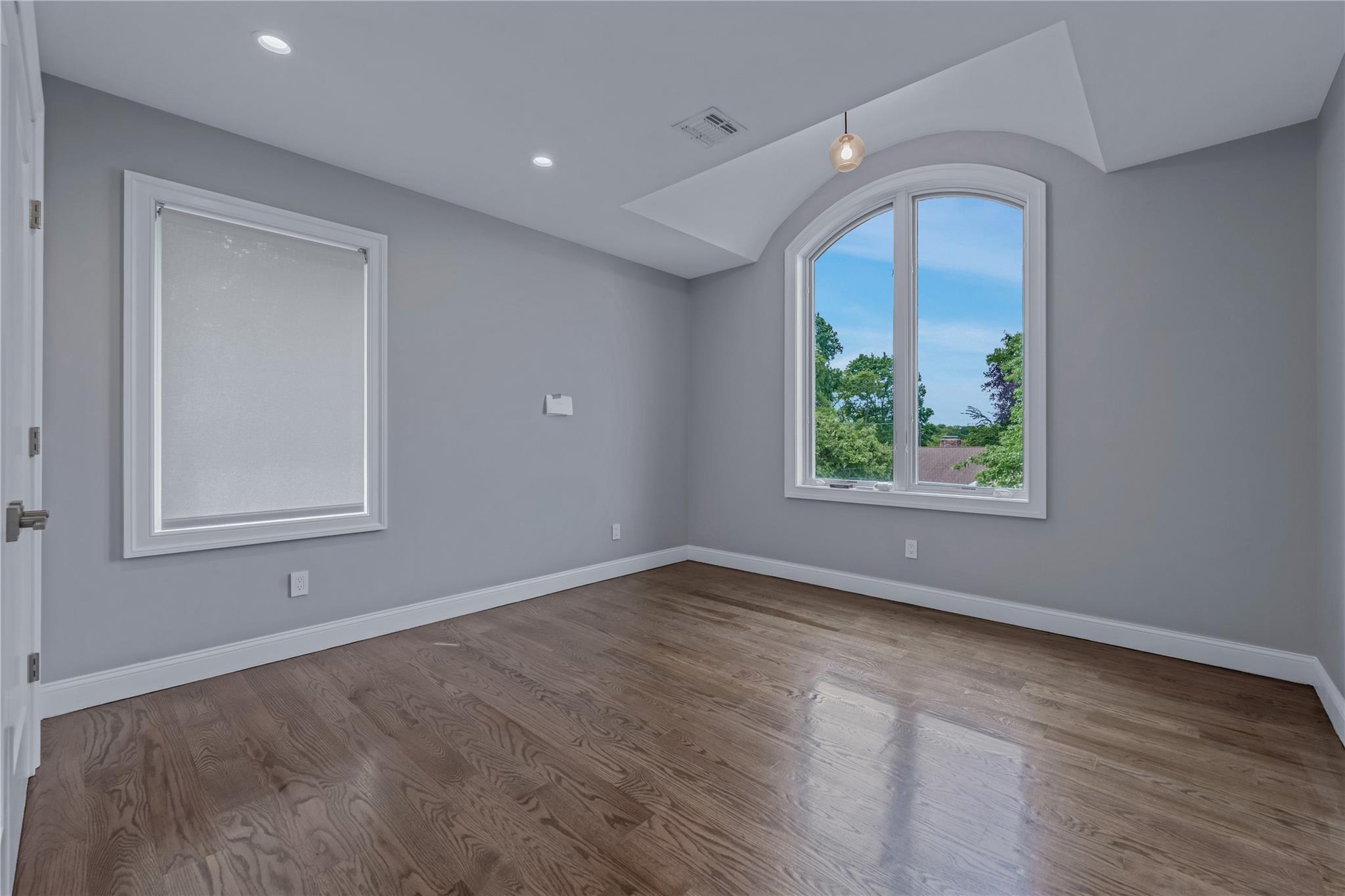 Single Family Grenfell  Nassau County, NY 11020, MLS-867448-22