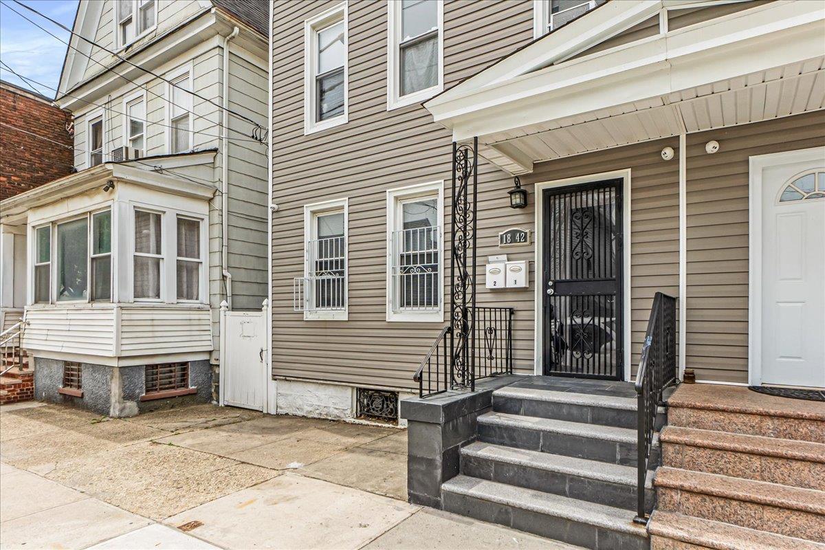 Single Family 120th  Queens, NY 11356, MLS-867453-23