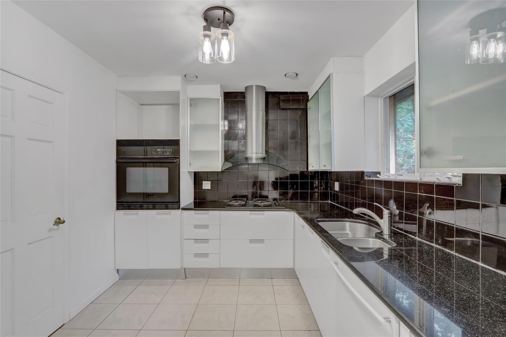 Single Family Oriental  Brooklyn, NY 11235, MLS-867486-10