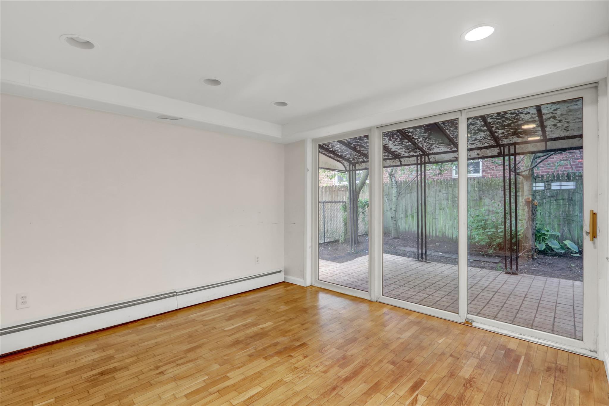 Single Family Oriental  Brooklyn, NY 11235, MLS-867486-21