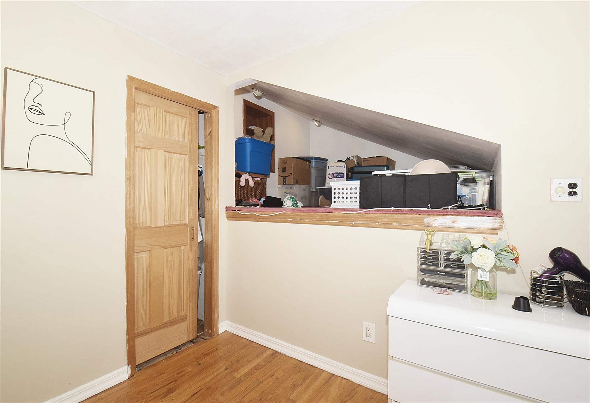 Single Family Walnut  Nassau County, NY 11791, MLS-867502-18