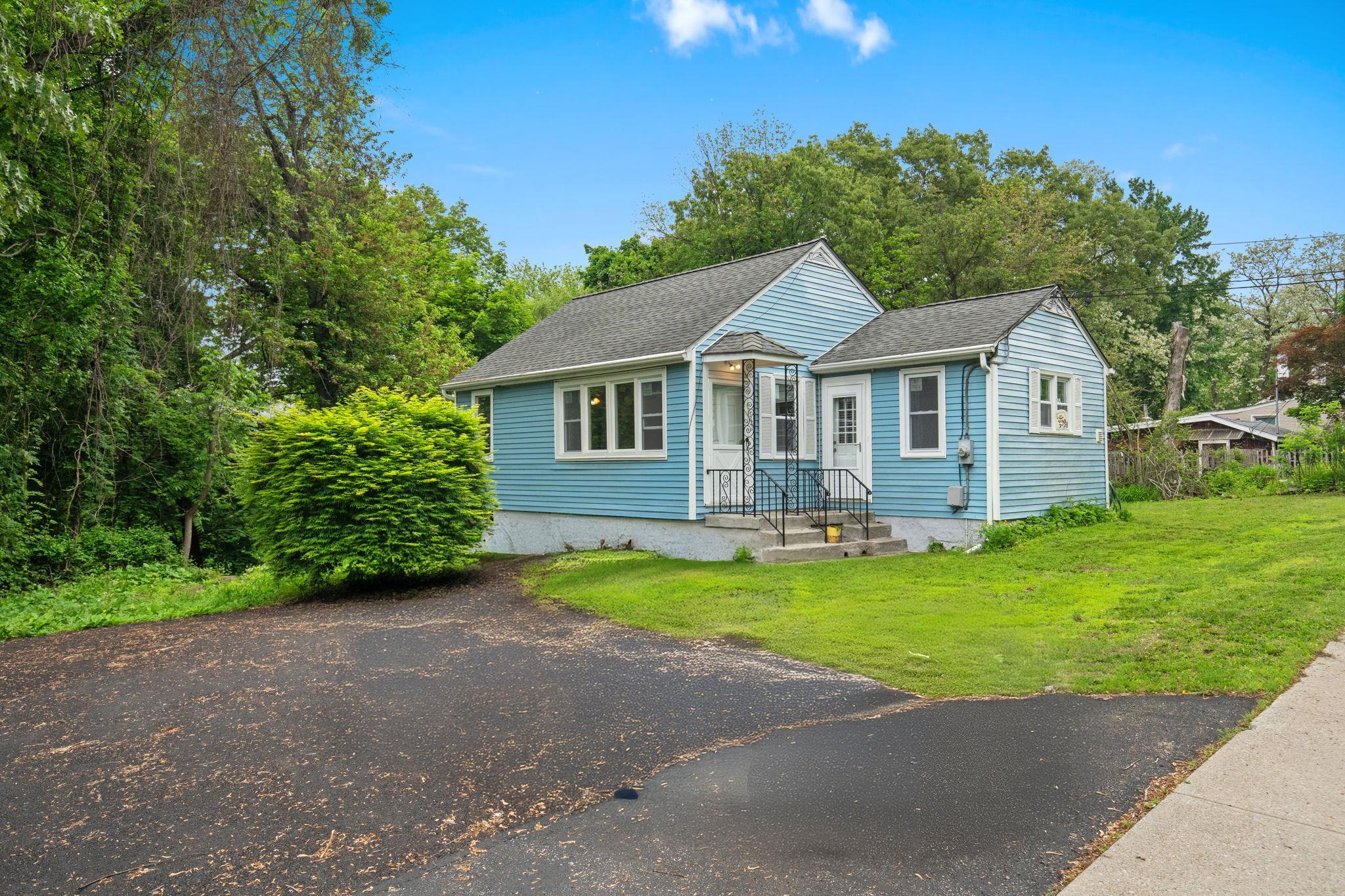 Single Family Kings Ferry  Westchester County, NY 10596, MLS-867535-2
