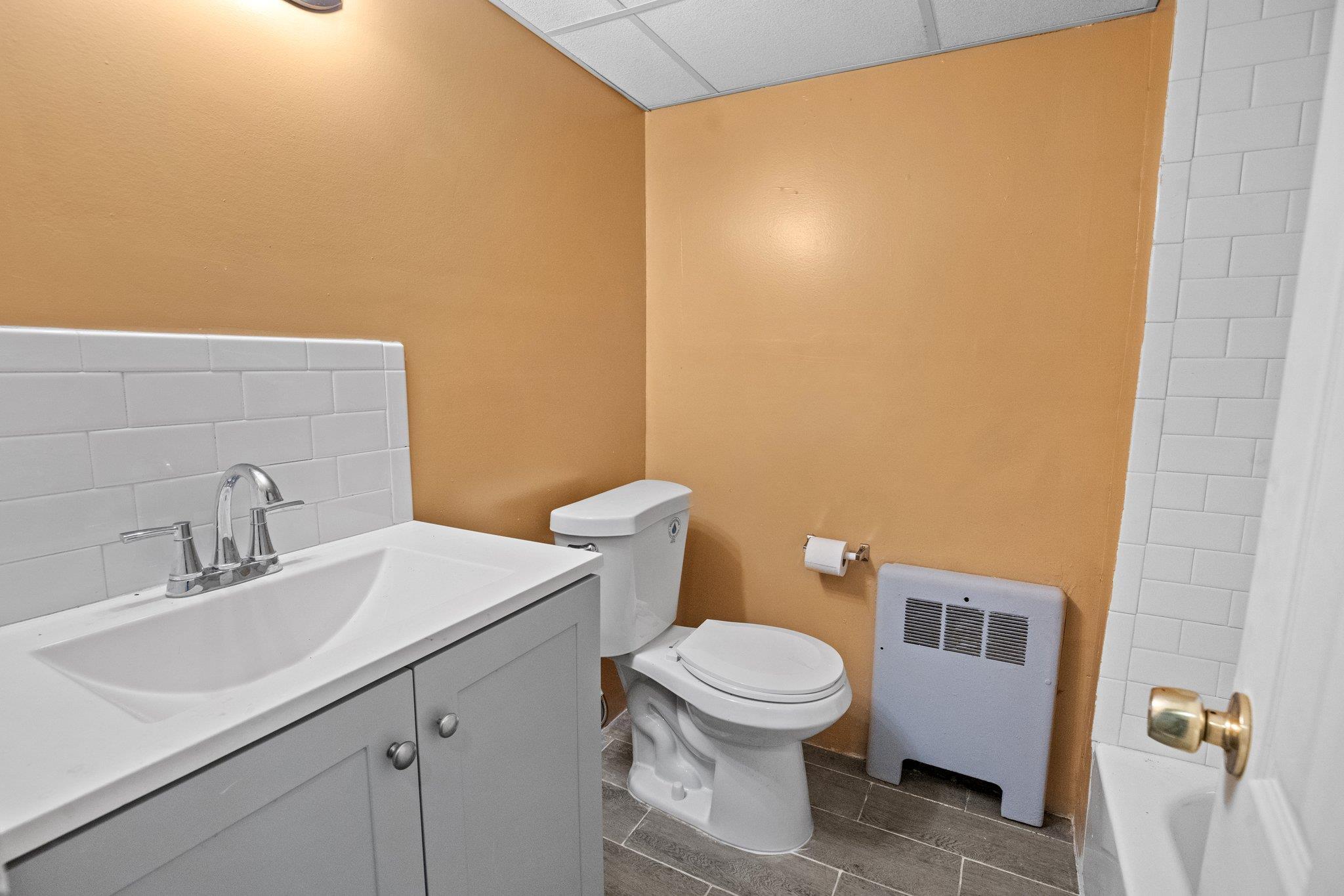 Single Family Kings Ferry  Westchester County, NY 10596, MLS-867535-5