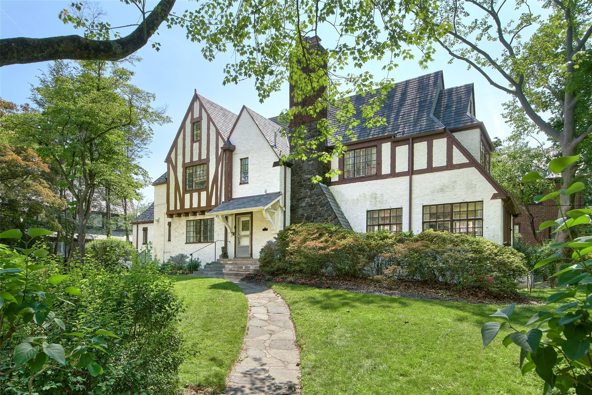 Single Family Byworth  Westchester County, NY 10804, MLS-867543-2