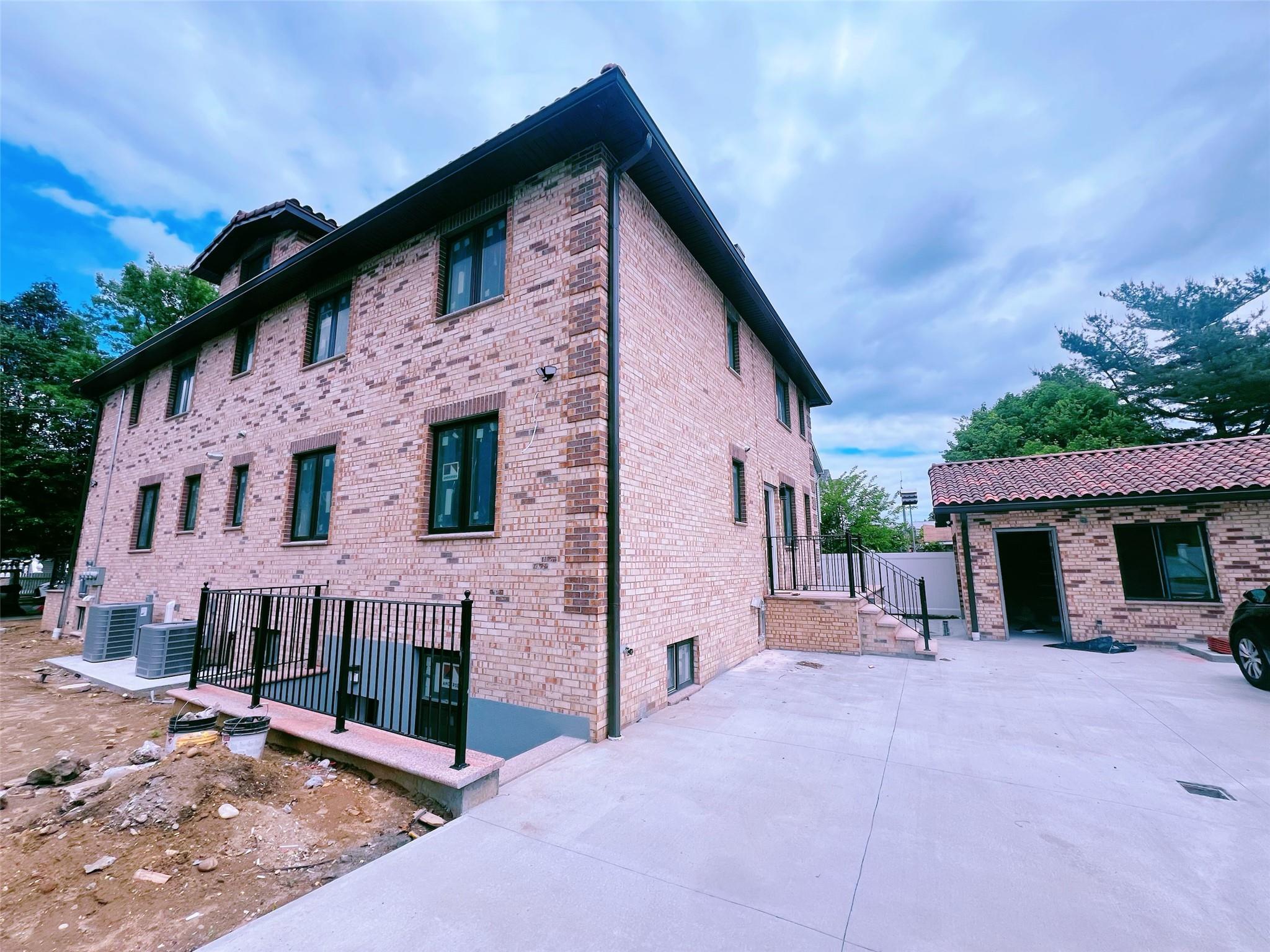 Single Family 47th  Queens, NY 11361, MLS-867568-2