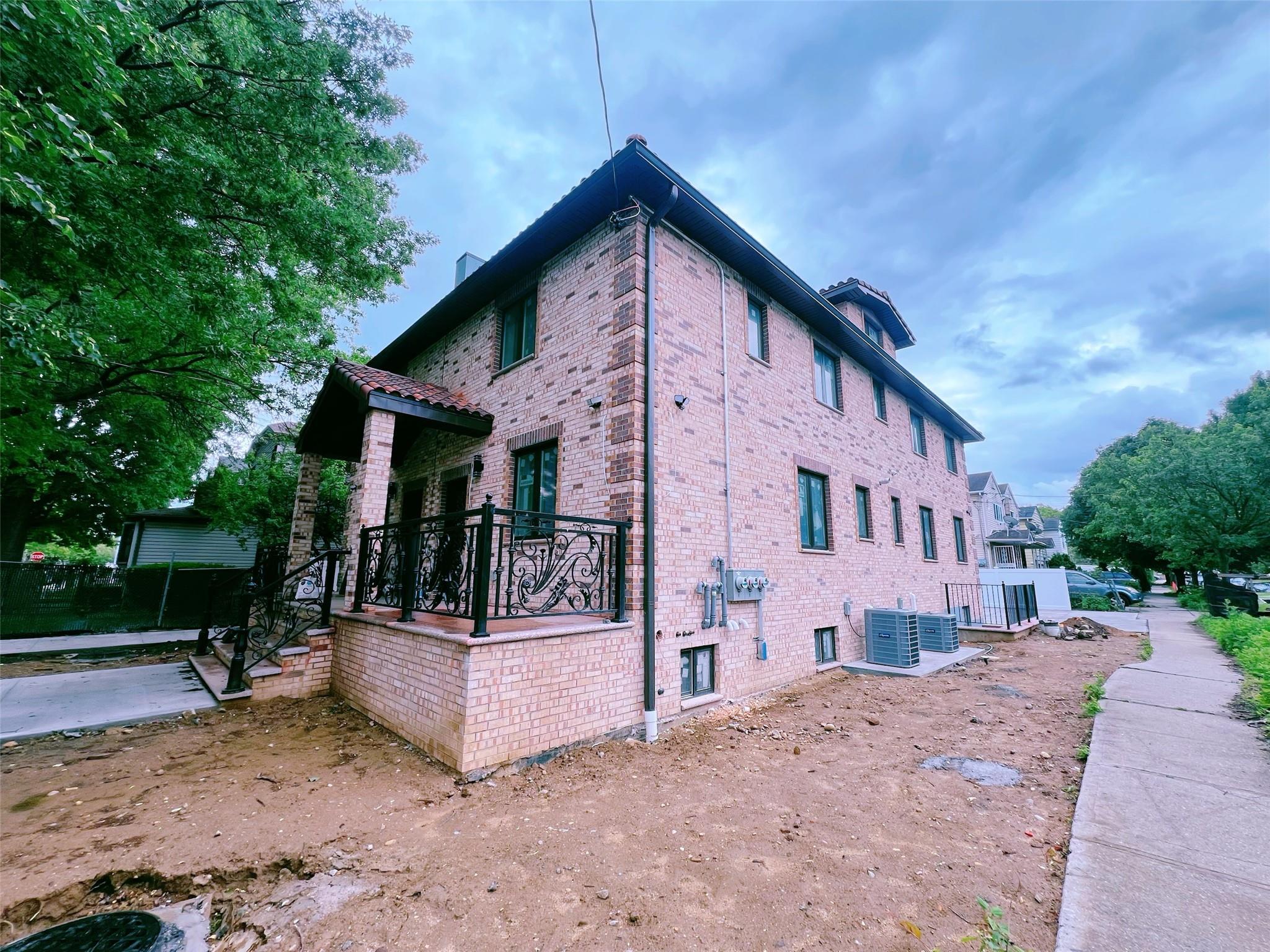 Single Family 47th  Queens, NY 11361, MLS-867568-3