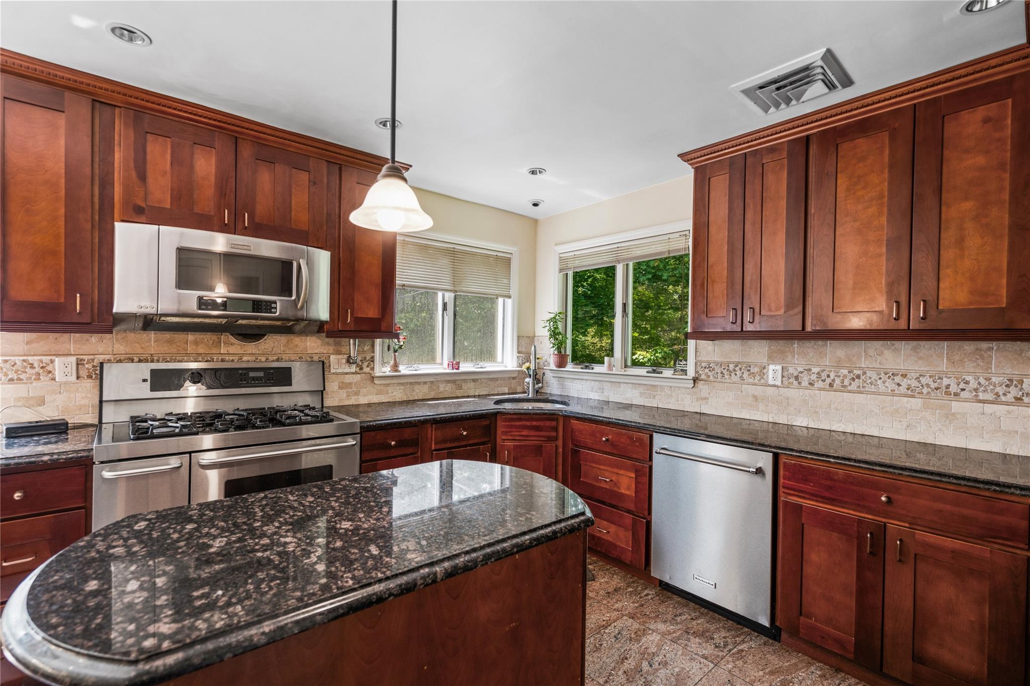 Single Family The Birches  Nassau County, NY 11576, MLS-867570-17