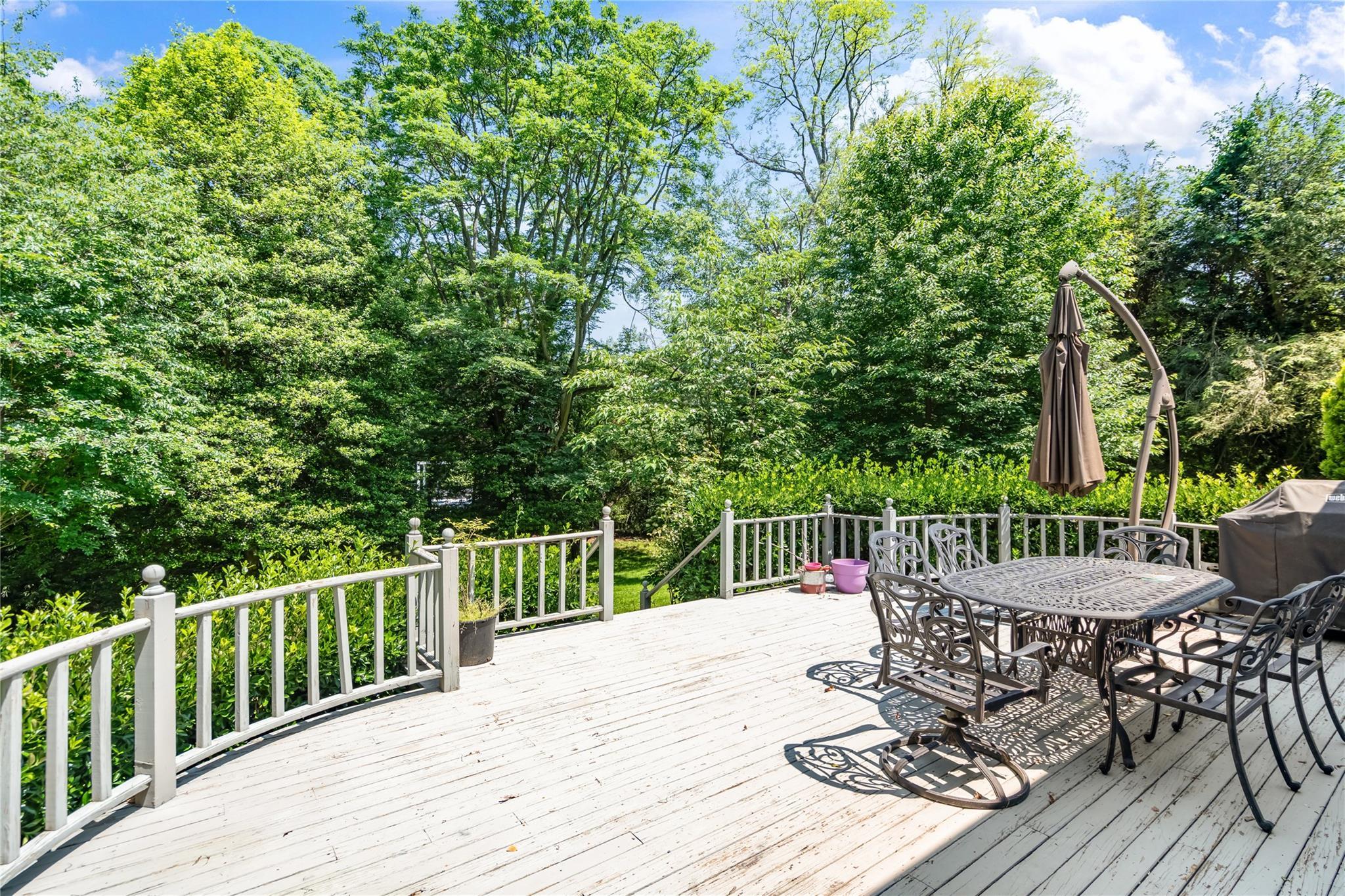 Single Family The Birches  Nassau County, NY 11576, MLS-867570-21