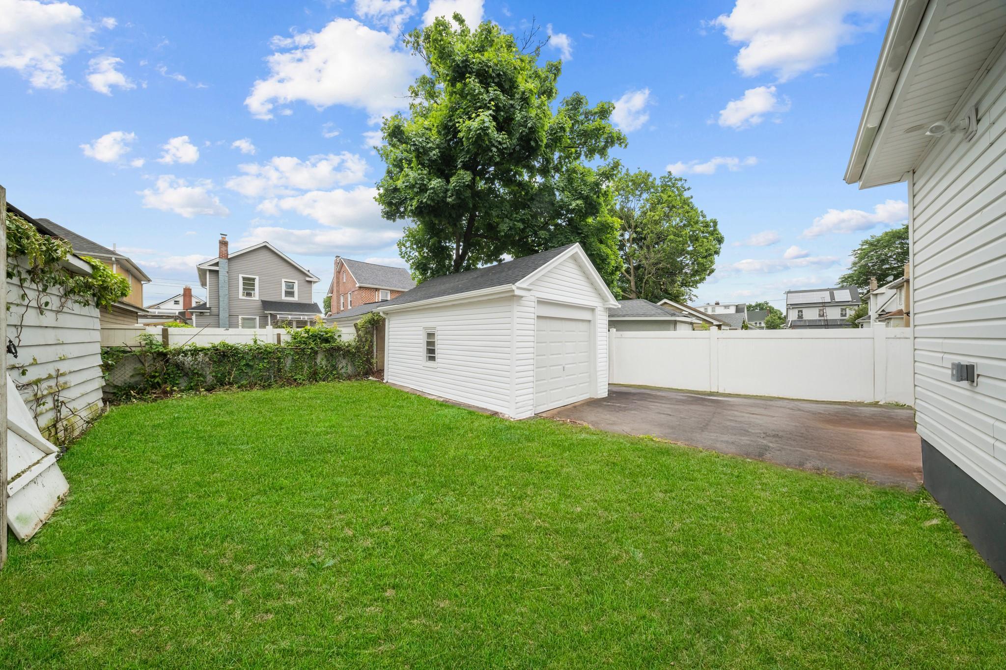 Single Family 213th  Queens, NY 11429, MLS-867575-21