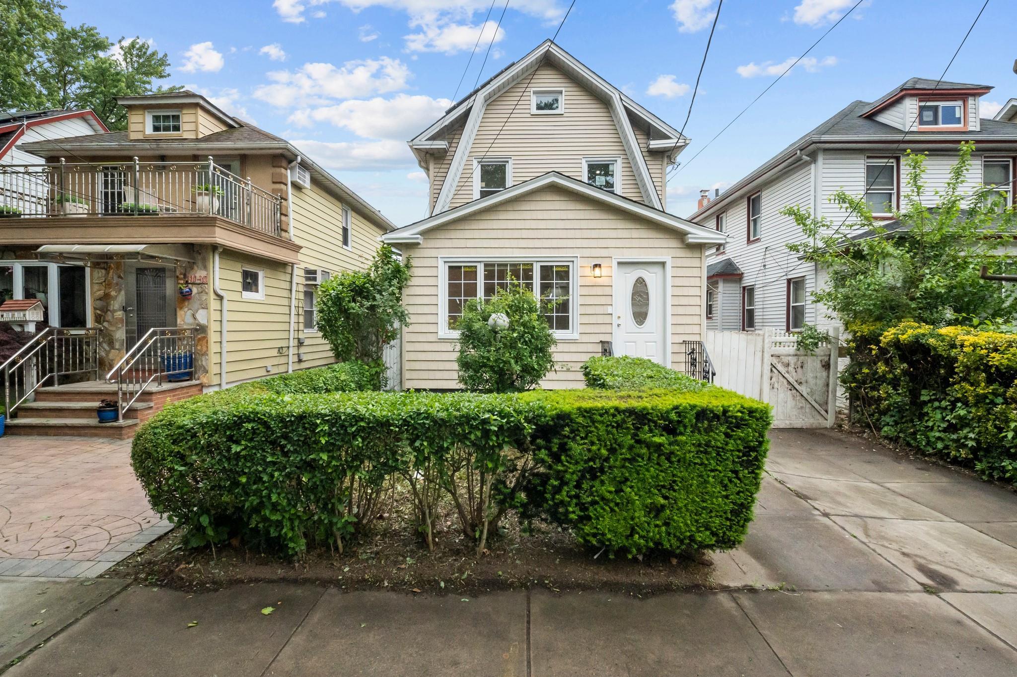 Single Family 213th  Queens, NY 11429, MLS-867575-23