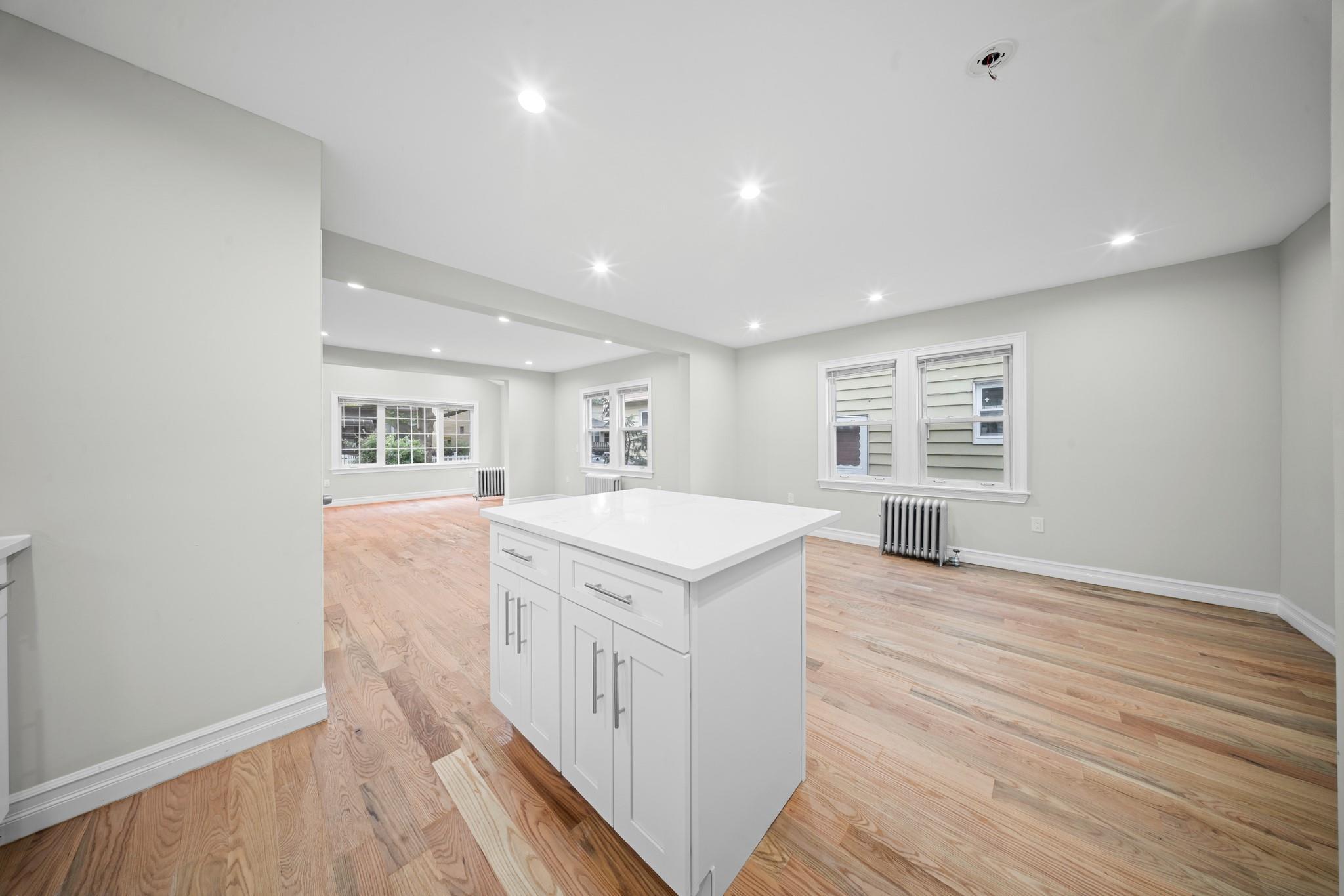 Single Family 213th  Queens, NY 11429, MLS-867575-3