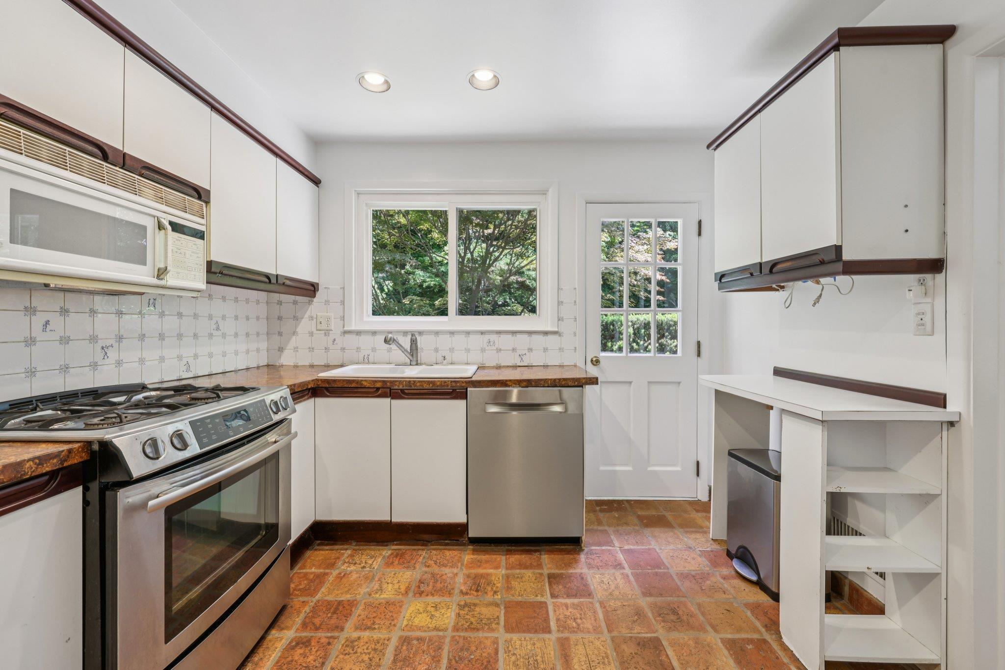 Single Family Churchill  Westchester County, NY 10573, MLS-867581-12