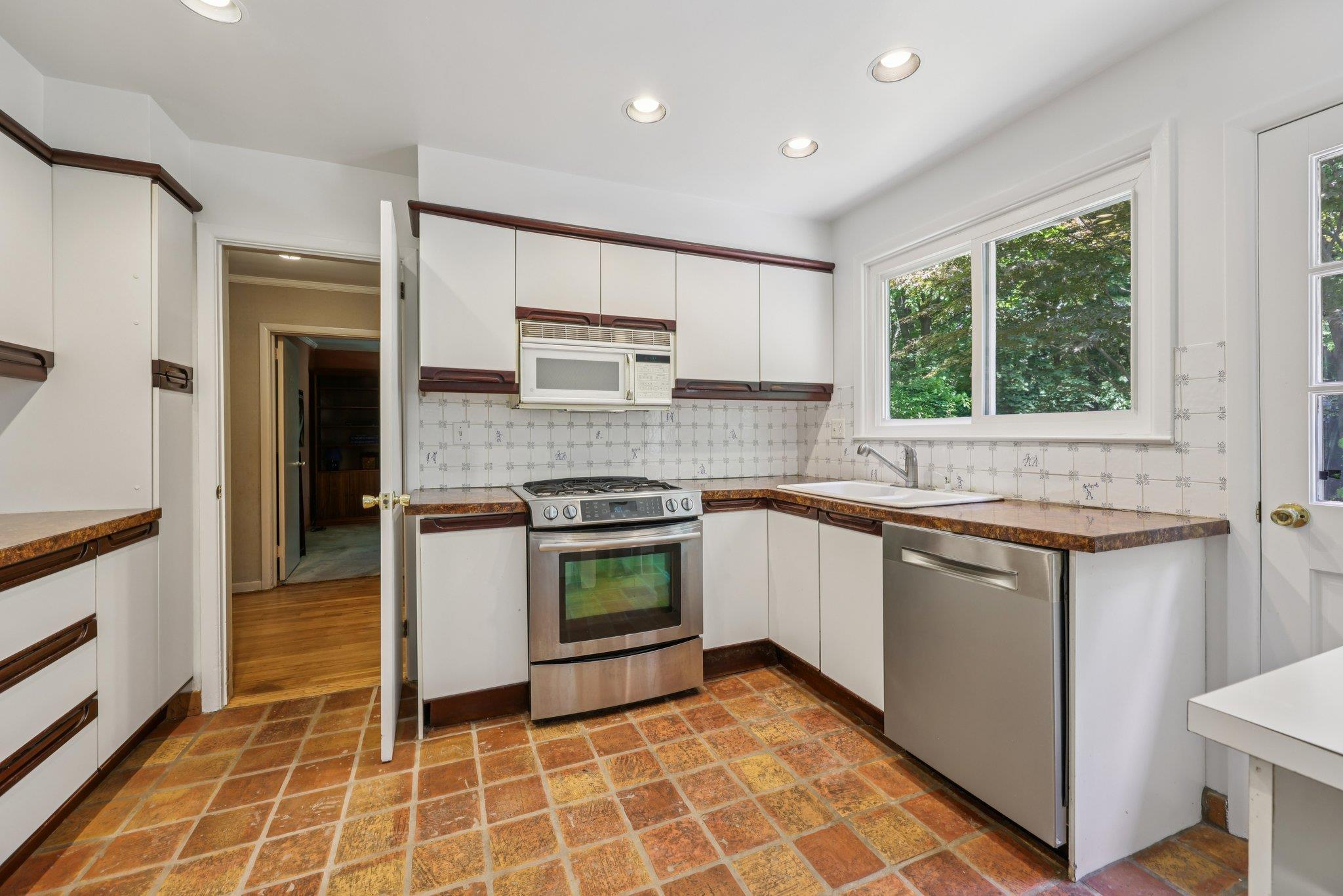 Single Family Churchill  Westchester County, NY 10573, MLS-867581-14