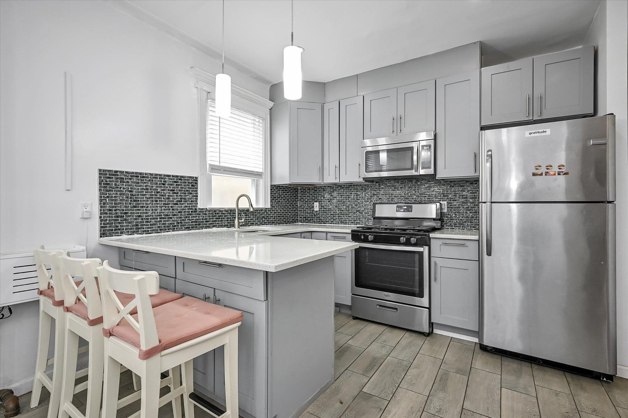 Single Family Mcintosh  Queens, NY 11369, MLS-867586-6