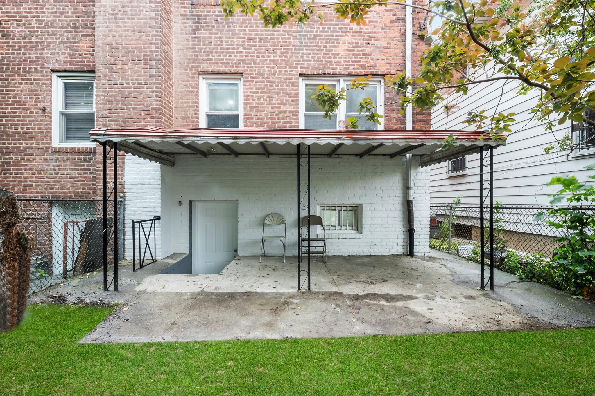 Single Family 204th  Queens, NY 11412, MLS-867628-15