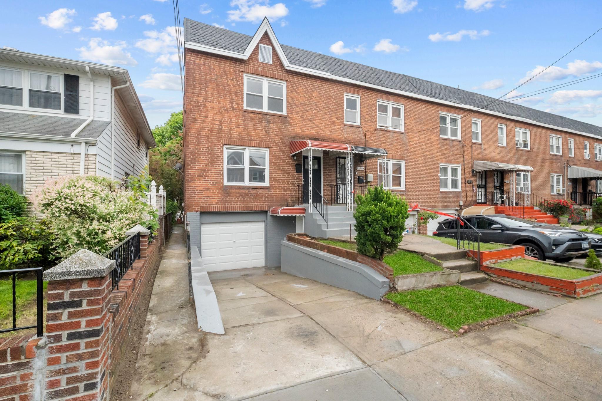 Single Family 204th  Queens, NY 11412, MLS-867628-17