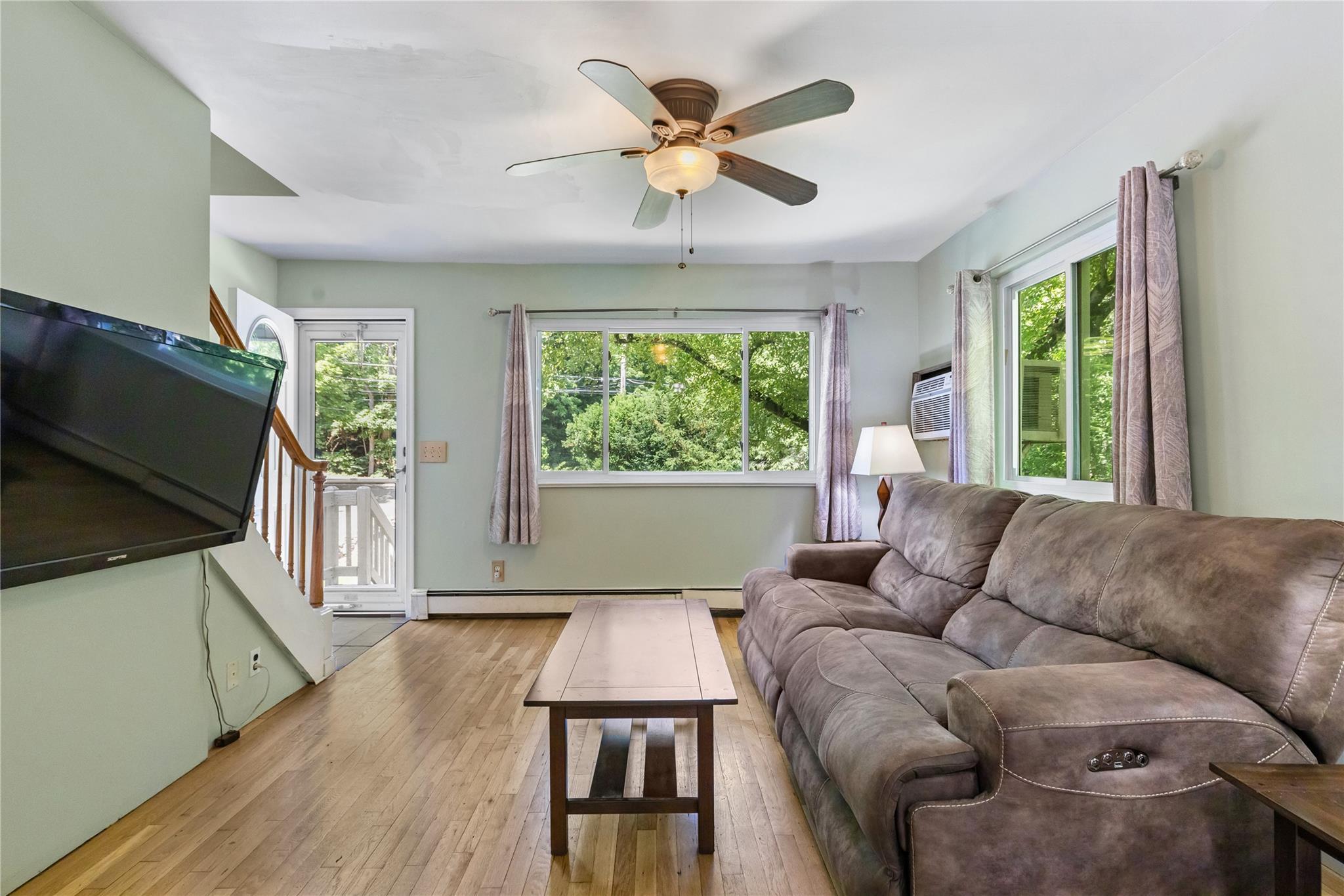 Single Family Arbutus  Putnam County, NY 10579, MLS-867629-11