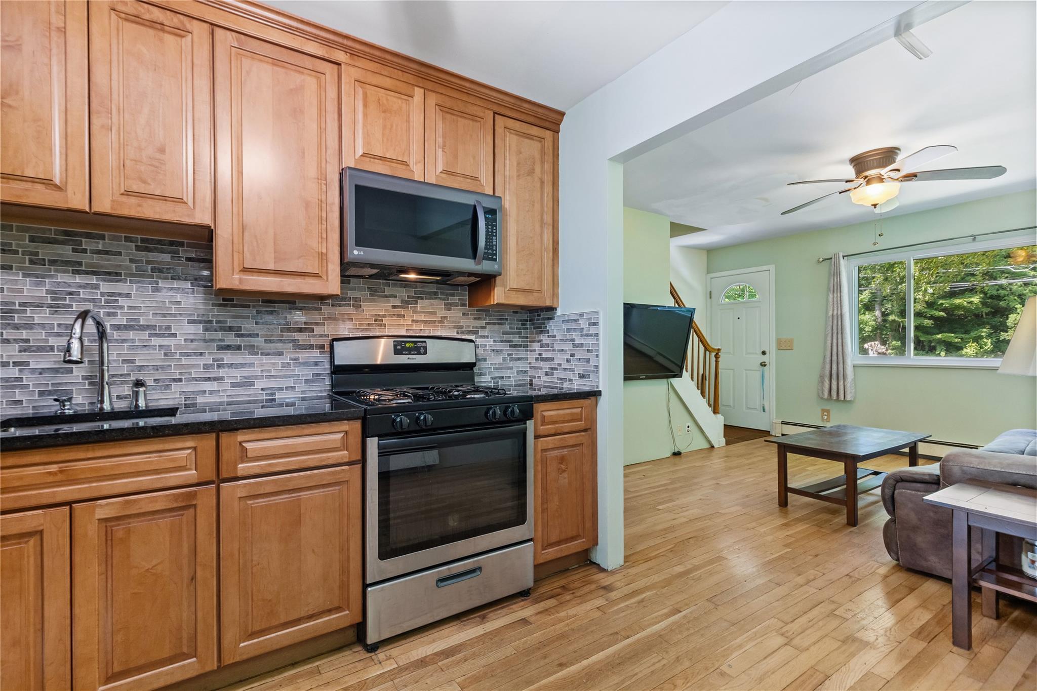 Single Family Arbutus  Putnam County, NY 10579, MLS-867629-7
