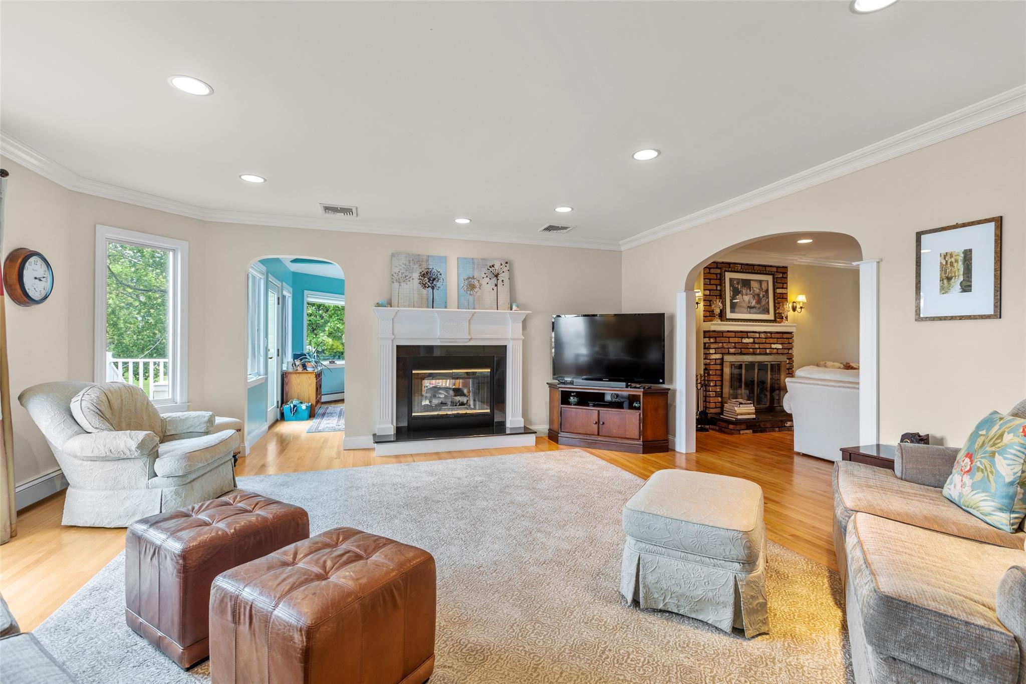 Single Family Youngs  Suffolk County, NY 11733, MLS-867649-14