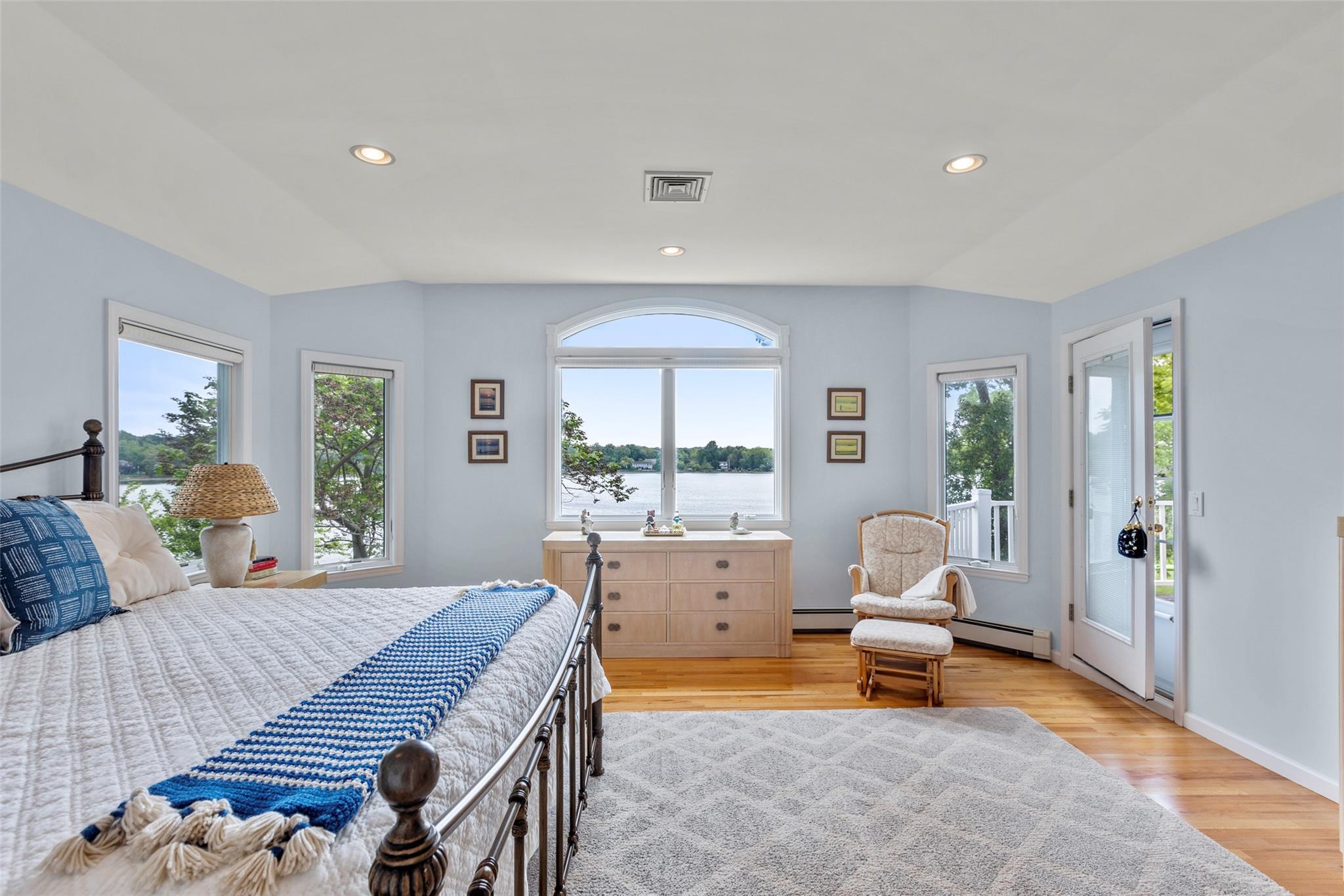 Single Family Youngs  Suffolk County, NY 11733, MLS-867649-19