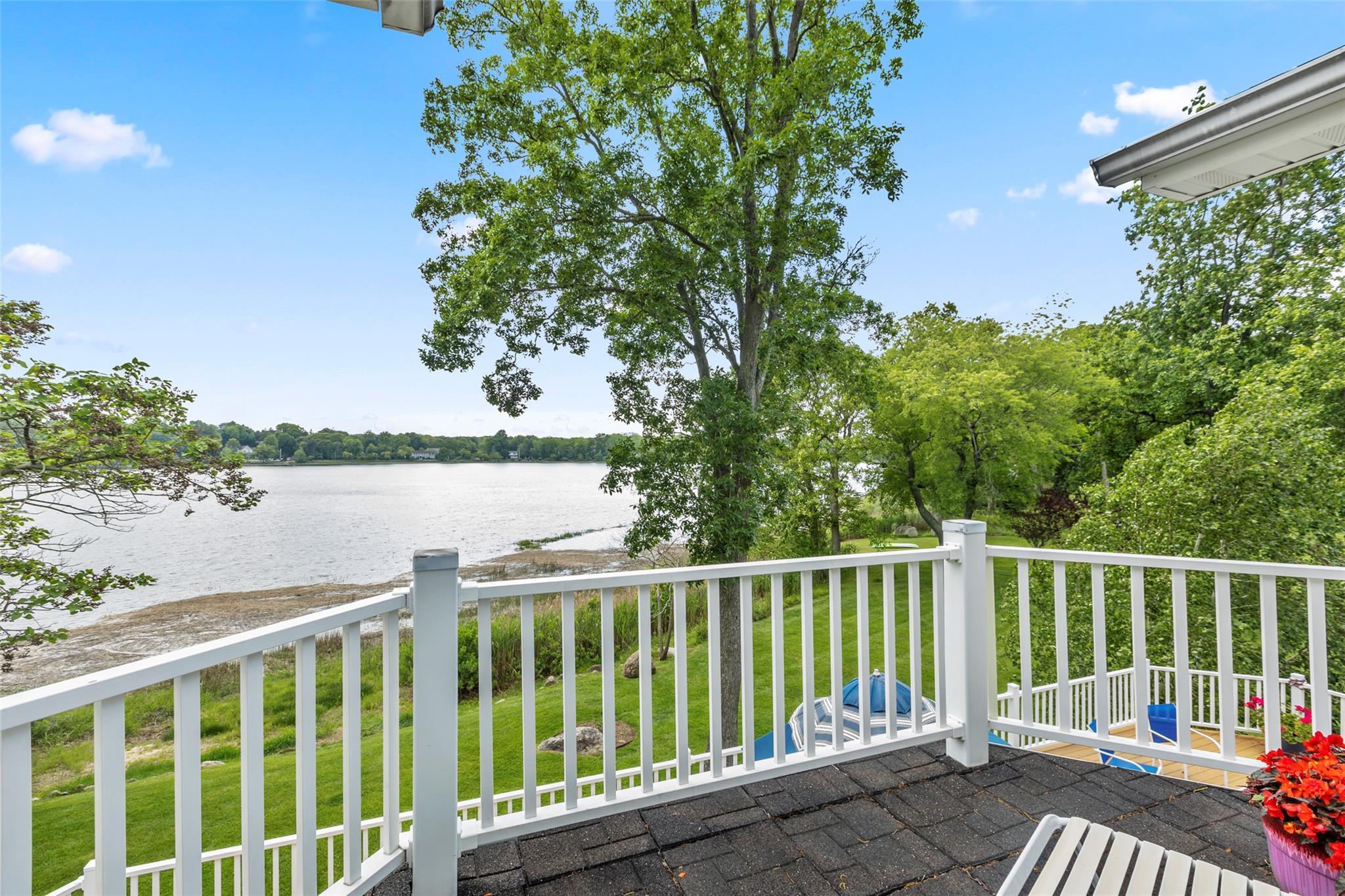 Single Family Youngs  Suffolk County, NY 11733, MLS-867649-20