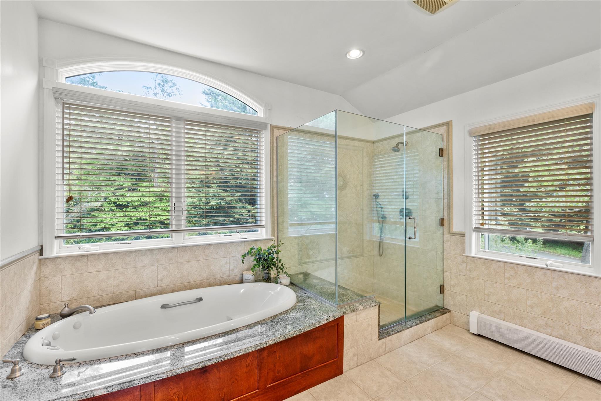 Single Family Youngs  Suffolk County, NY 11733, MLS-867649-22