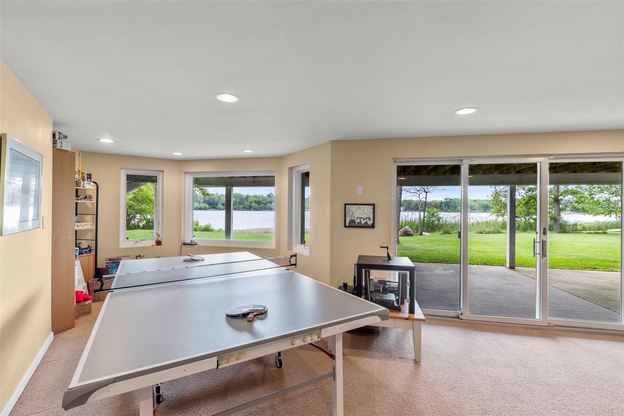 Single Family Youngs  Suffolk County, NY 11733, MLS-867649-27