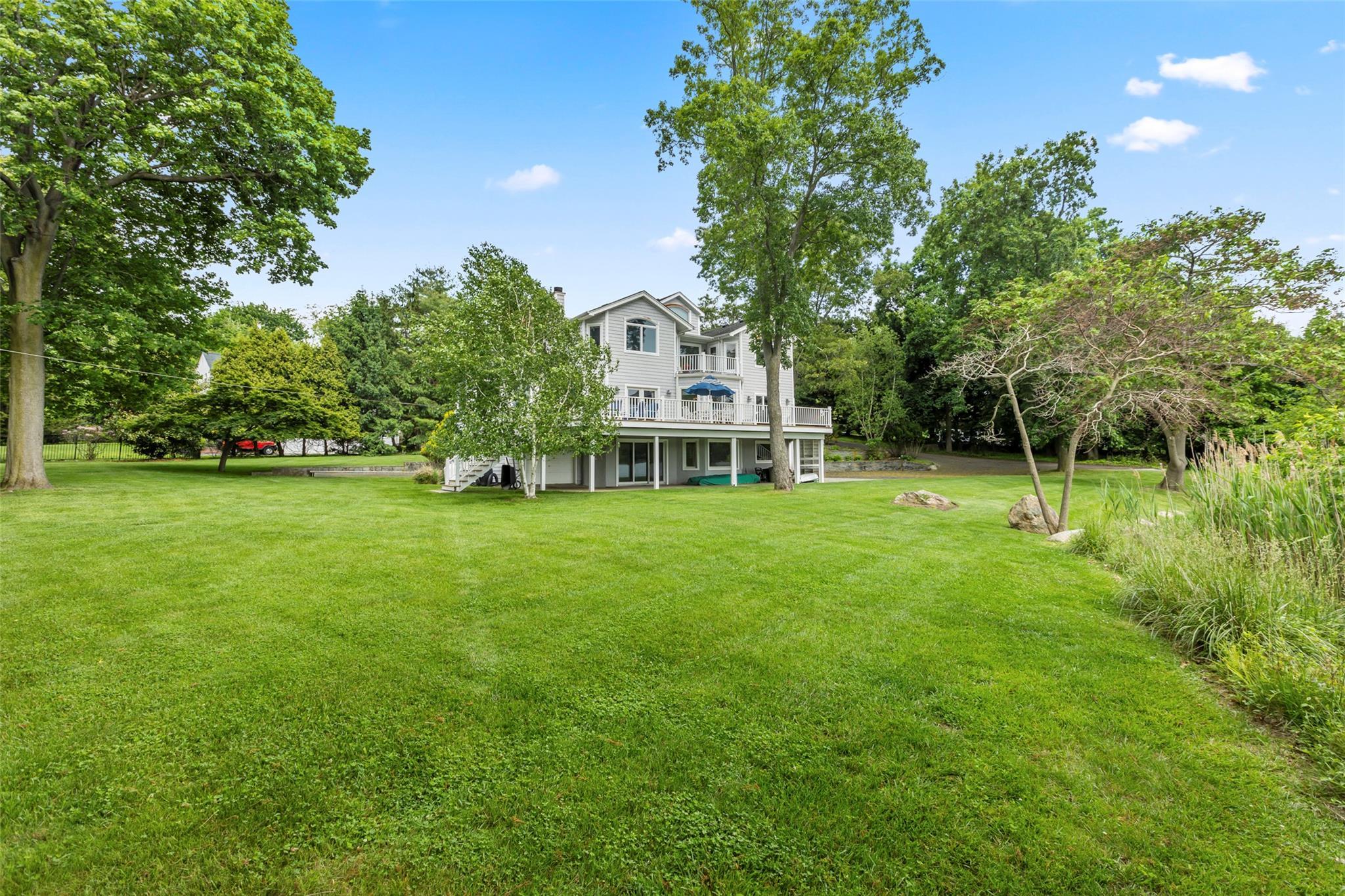 Single Family Youngs  Suffolk County, NY 11733, MLS-867649-4