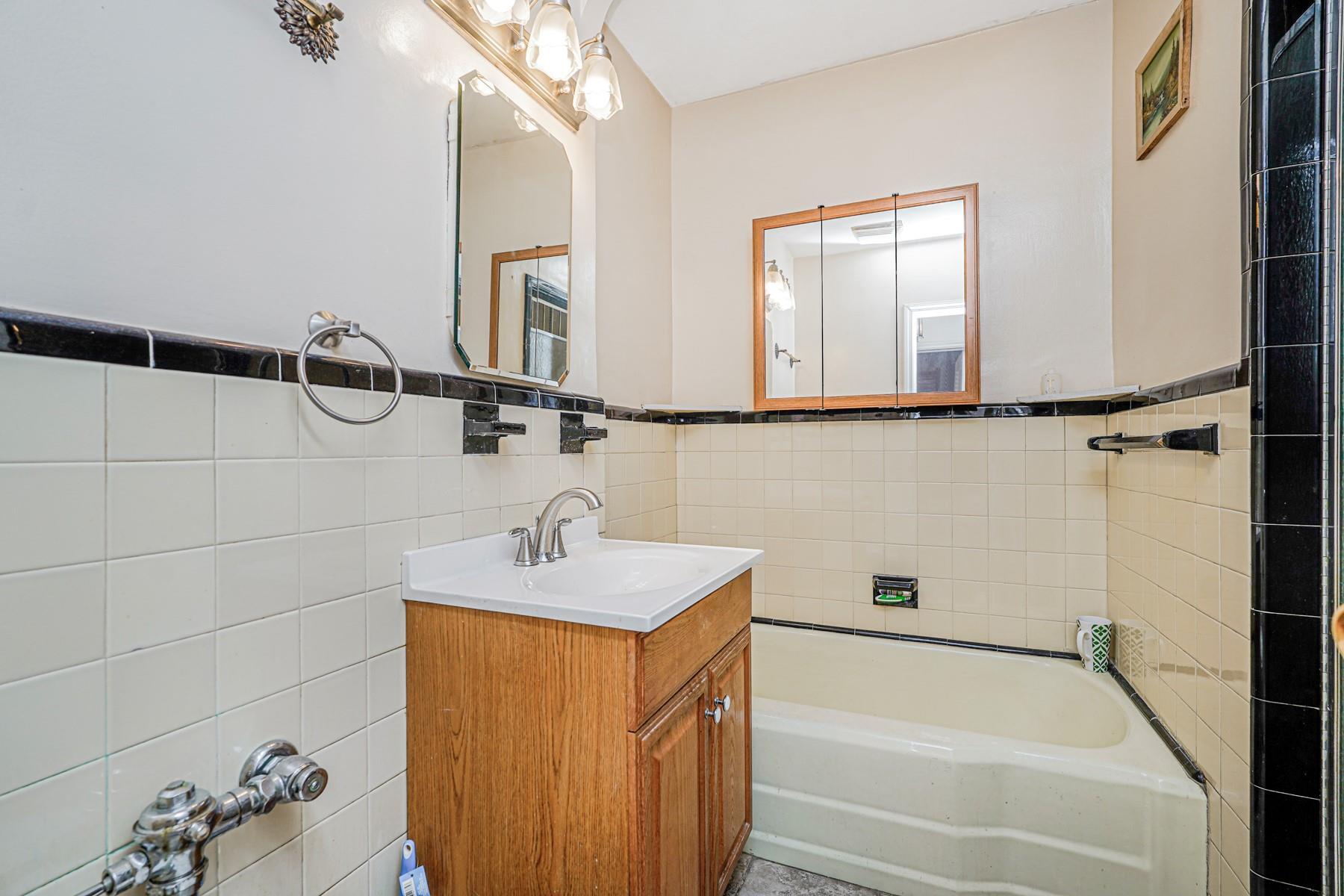 Single Family 36th  Brooklyn, NY 11234, MLS-867688-13